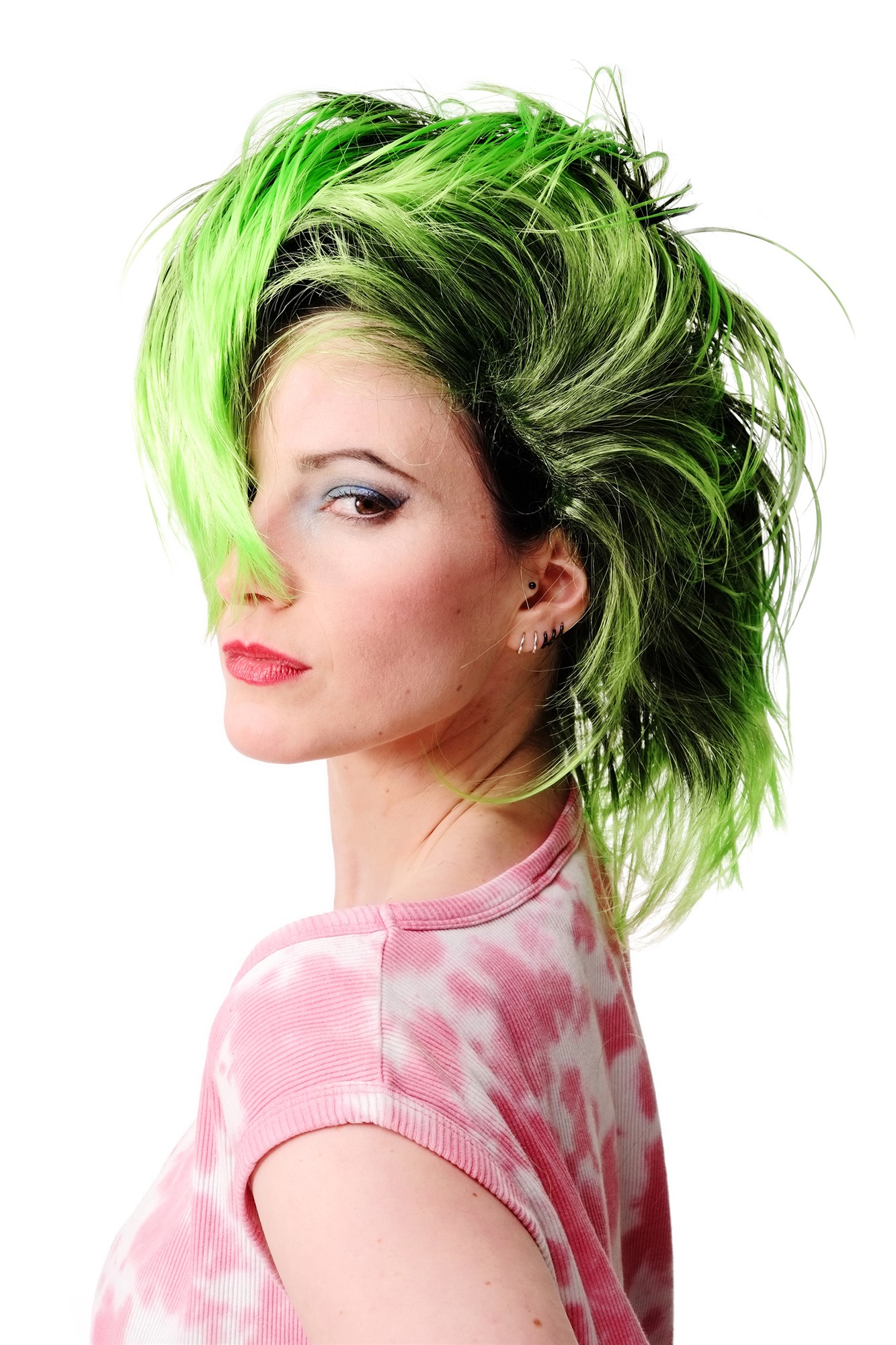 Party/Fancy Dress/Halloween Wig Mohawk 80ies Wave Glam Punk Black & Green, front view, WIG ME UP: Your Perücken Online Shop Party Wig, Unisex, black and neon green, wavy, shoulder-length