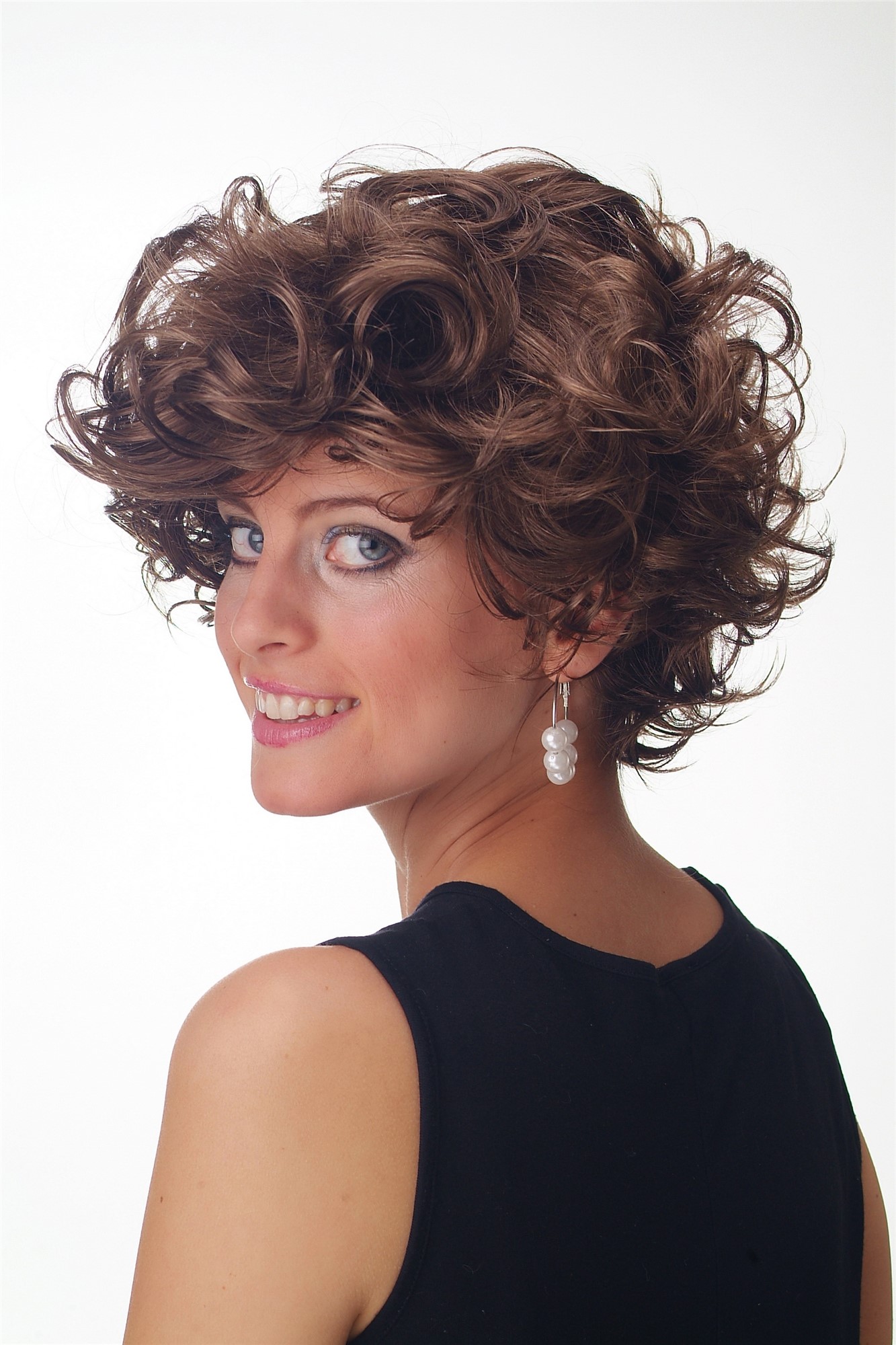 hochwertige Qualitätsperücken, Perücke kurz wild Locken Braun Goldbraun GFW963-10, Ansicht 5, WIG ME UP: Ihr Perücken Online Shop lockige Tressen-Perücke Goldbraun kurze Haare für Unisex