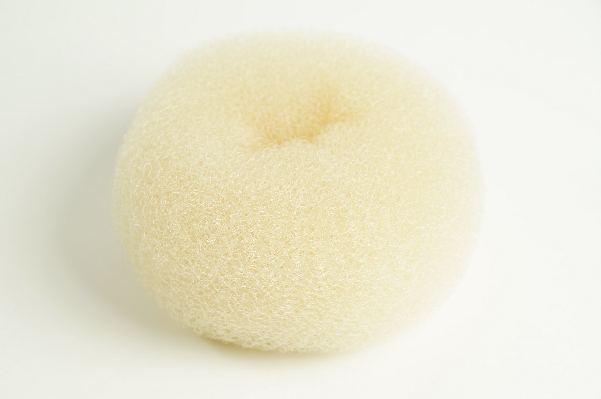 XXL Bun Cushion Donut as Base for Hairbun Hairknot blonde 6x3 inches RH-046, view 2, WIG ME UP: Your Perücken Online Shop Hairnets, Bun Cushions & More, Blonde, straight, short