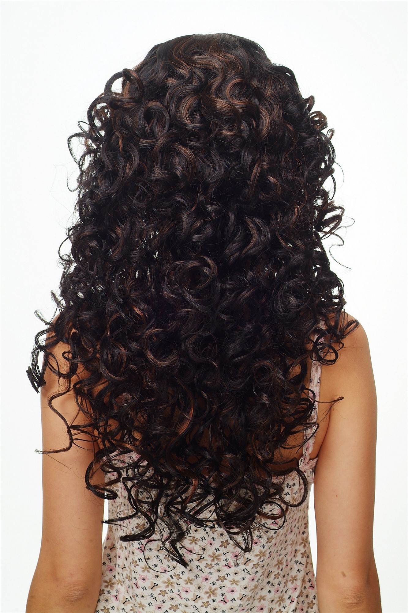 hochwertige Qualitätsperücken, Damenperücke Locken Volumen Schwarz Braun Strähnen Modell: FS1010-C, Ansicht 4, WIG ME UP: Ihr Perücken Online Shop lockige Tressen-Perücke mit Kopfhaut-Imitat Schwarz-Kupferbraun-Mix lange Haare für Damen