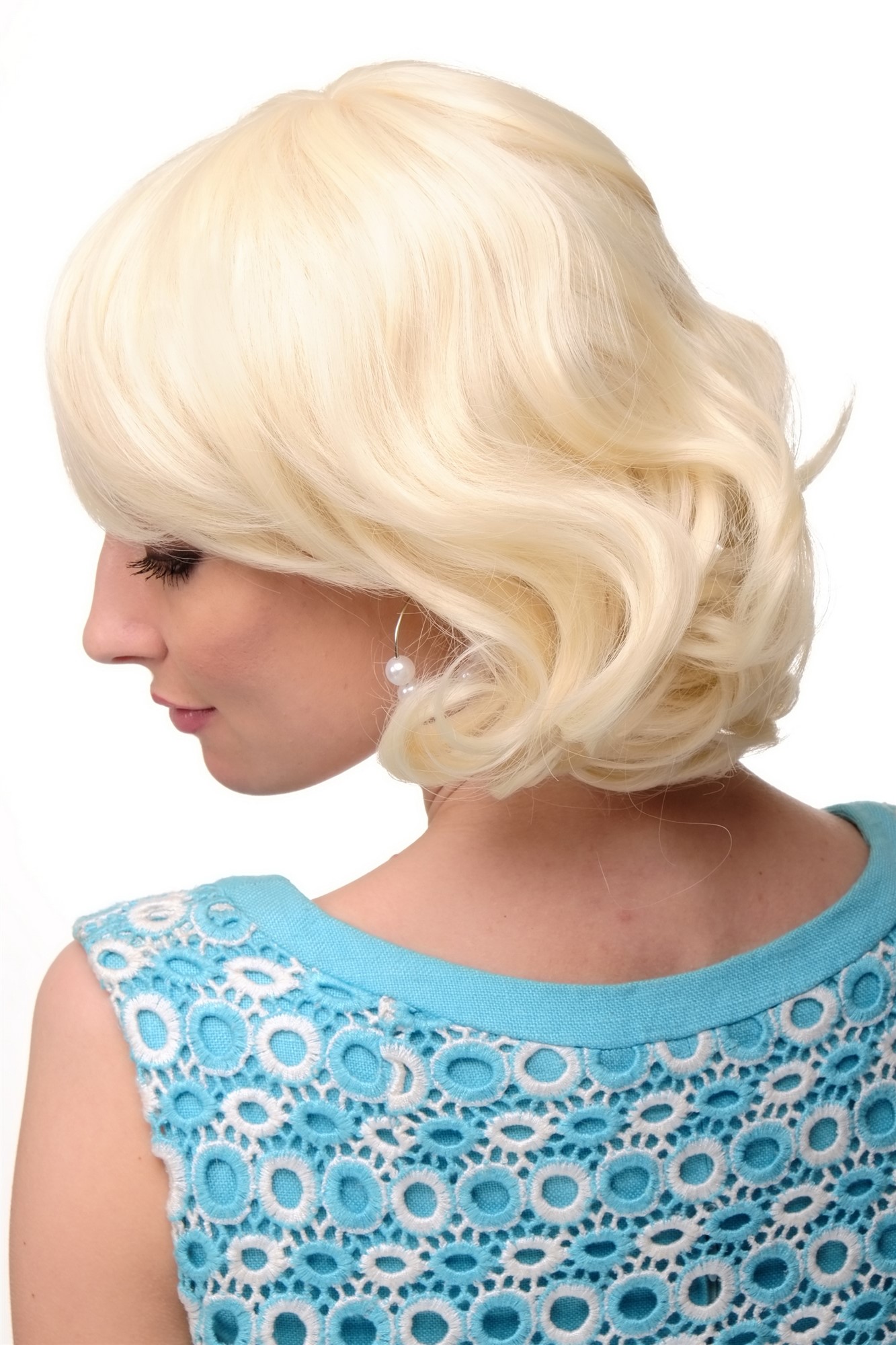 hochwertige Qualitätsperücken, Damenperücke Lichtblond Wellig Schulterlang Retro-Look Modell: 3500, Ansicht 4, WIG ME UP: Ihr Perücken Online Shop wellige Tressen-Perücke mit Kopfhaut-Imitat Lichtlond kurze Haare für Damen
