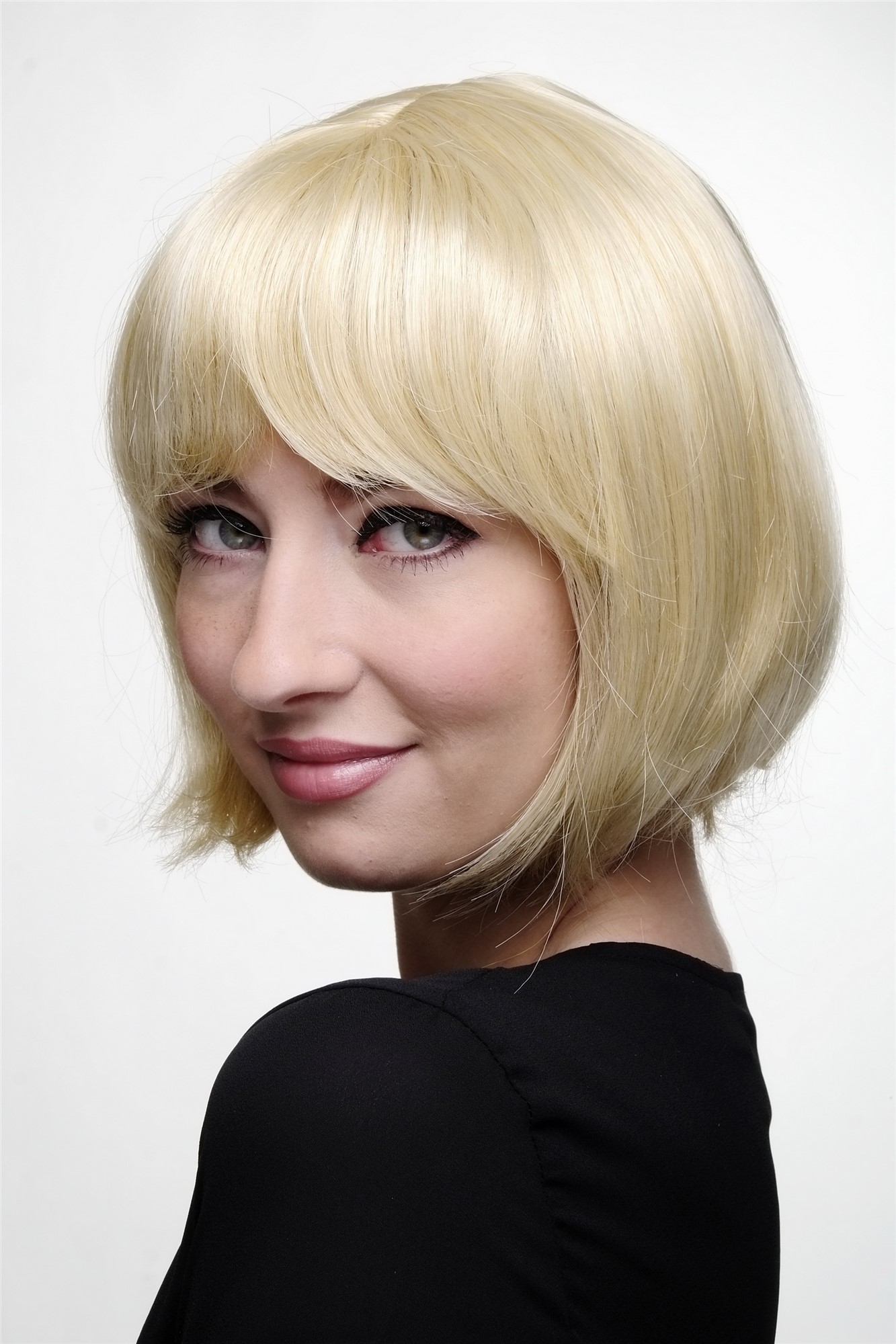 Quality Wigs, Ladies, light blonde-golden blonde, straight, short