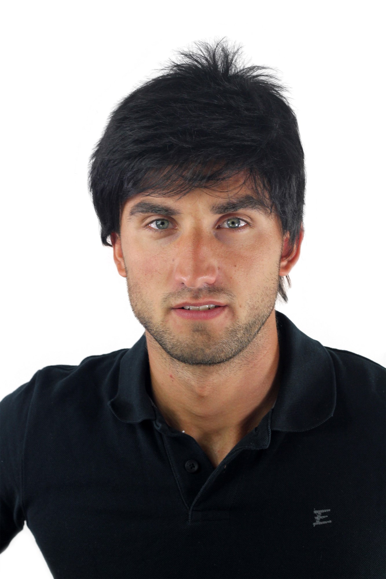 hochwertige Qualitätsperücken, Herren Perücke Wild Stürmisch-Struppig aufgestylt Kurz Schwarz GFW1169-1B, Vorderansicht, WIG ME UP: Ihr Perücken Online Shop glatte Tressen-Perücke mit Kopfhaut-Imitat Samtschwarz kurze Haare für Herren