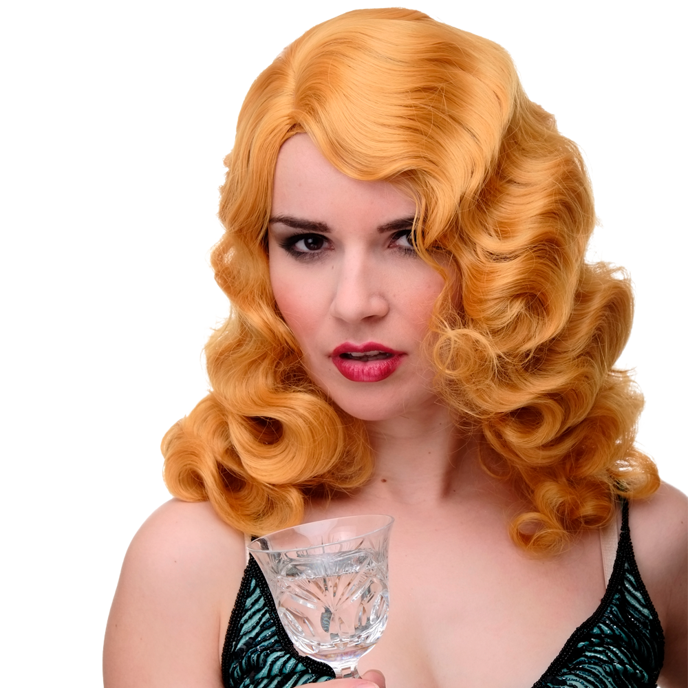Orangeblonde, schulterlange Damenperücke mit Wasserwellen