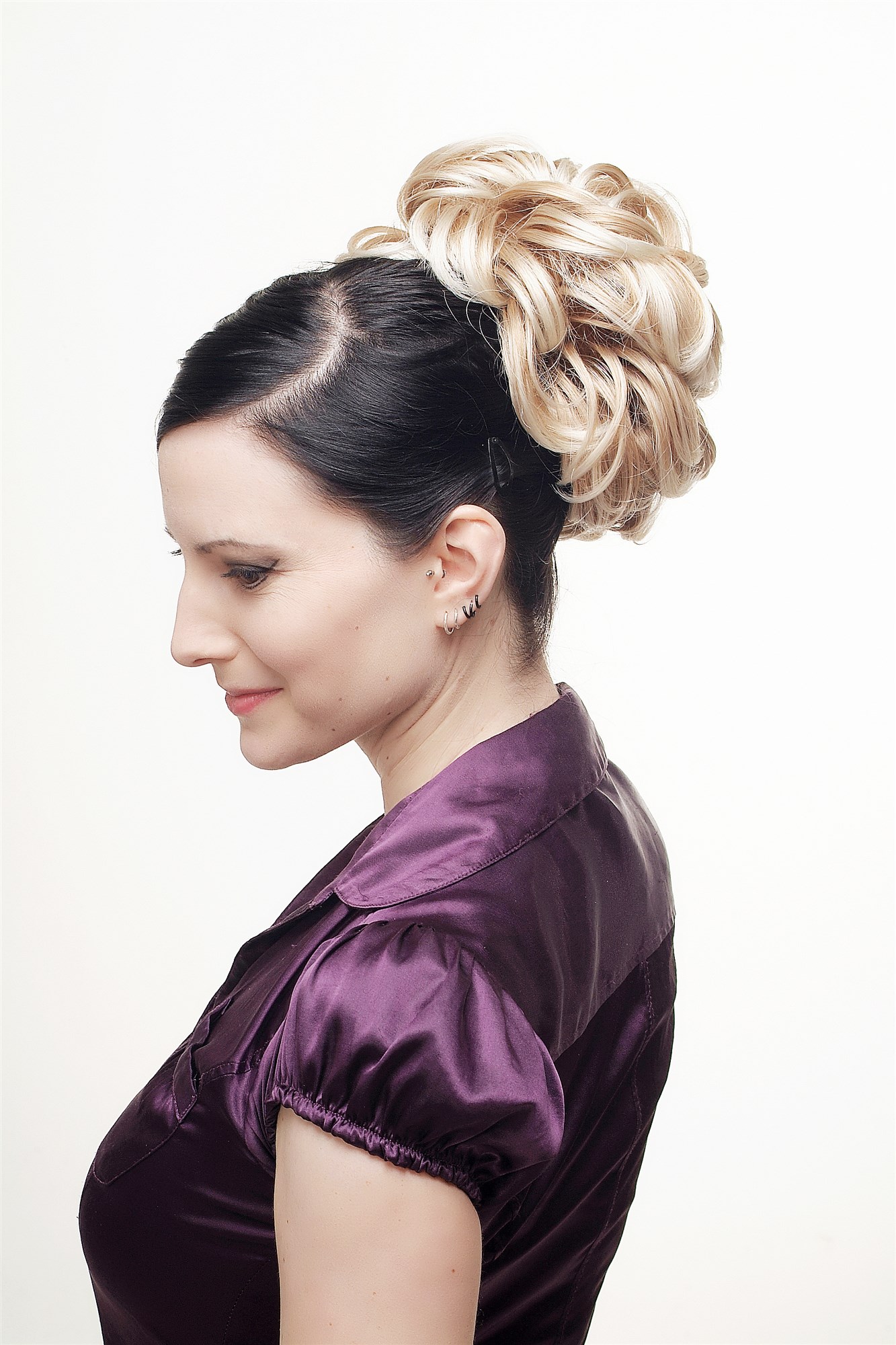 Haarteil Dutt Haarrose Buschig Blond Q840-27T613A, Ansicht 3, WIG ME UP: Ihr Perücken Online Shop lockiger Dutt Haarteil Blond-Mix