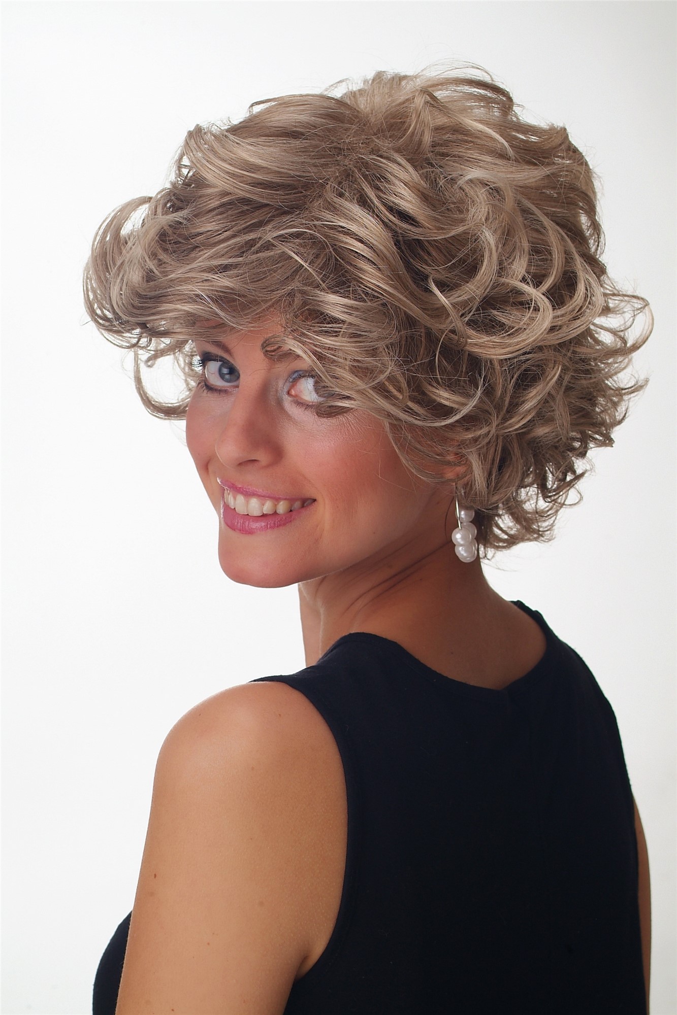 Quality Wigs, Unisex, caramel brown-ash blonde mix, curled, short