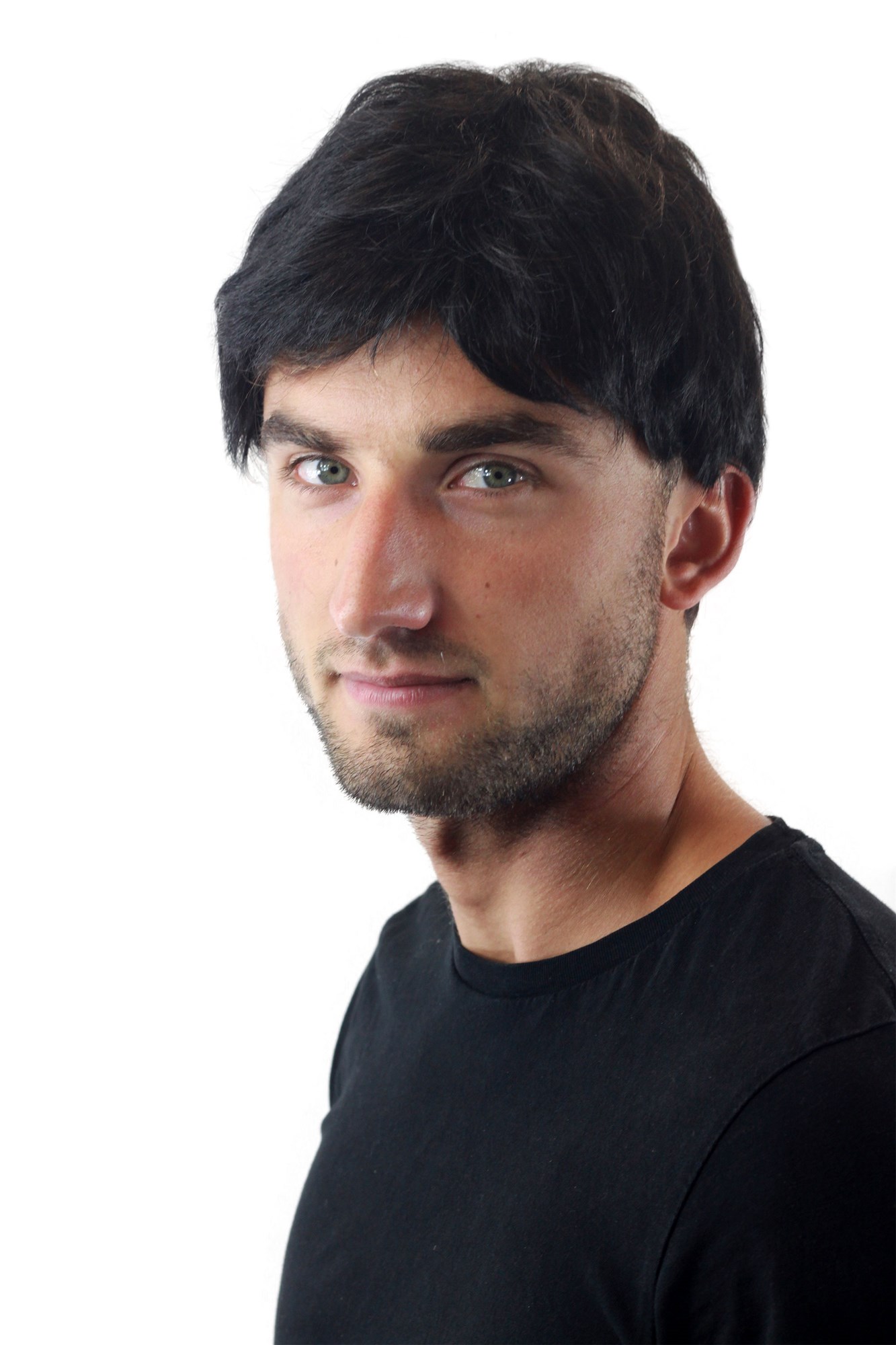 hochwertige Qualitätsperücken, Herren Perücke Kurz Jugendlich Lässig Modisch Schwarz GFW1168-1B, Ansicht 2, WIG ME UP: Ihr Perücken Online Shop glatte Tressen-Perücke Samtschwarz kurze Haare für Herren