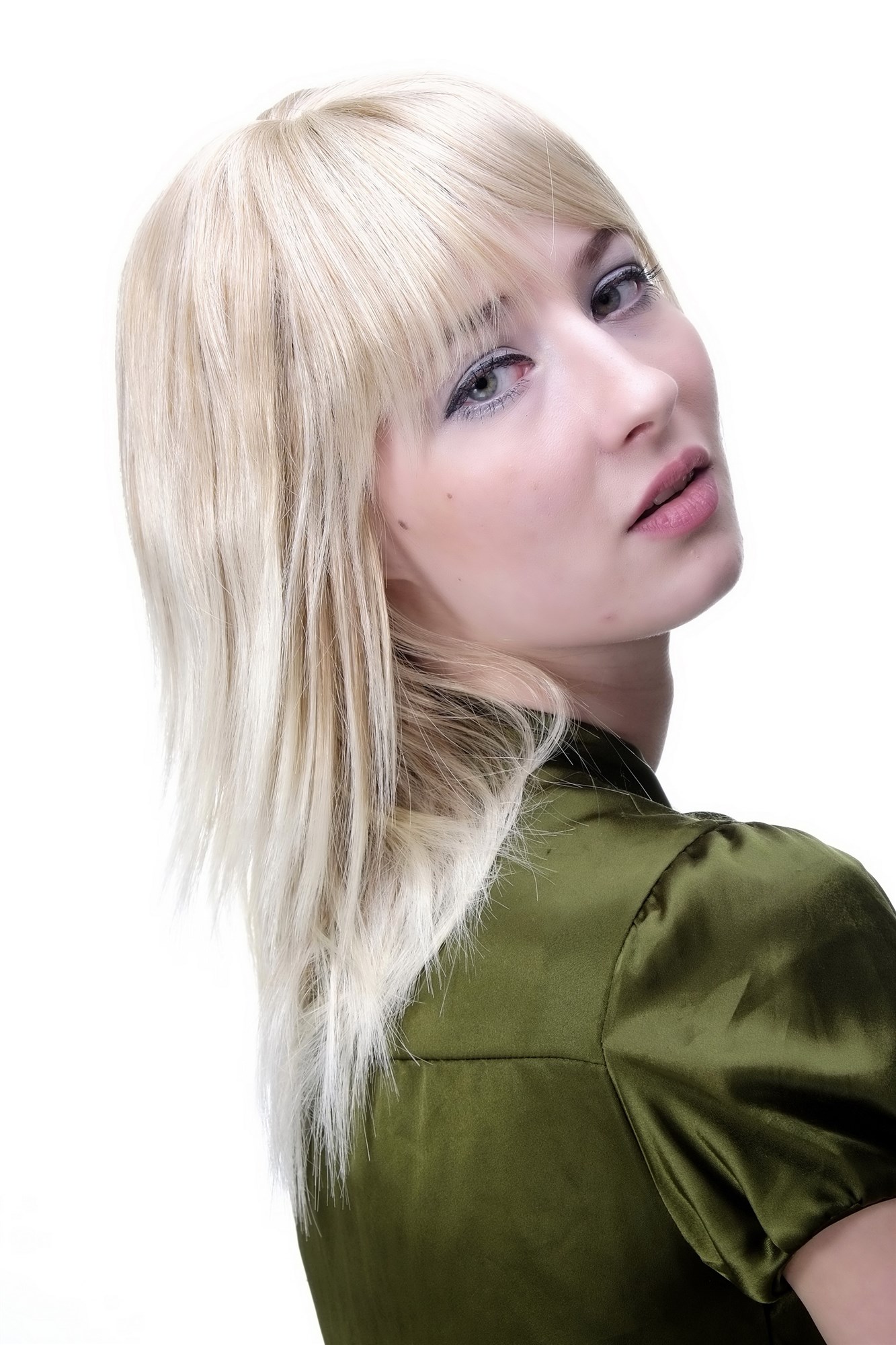 Quality Wigs, Ladies, strawberry blonde and platinum blonde, straight, shoulder-length