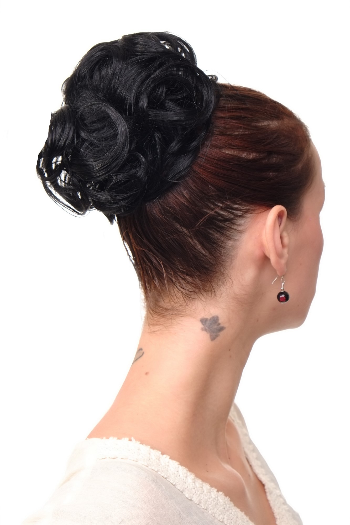 Dutt Haarknoten 60er lockig schwarz Modell: NHA-004A, Vorderansicht, WIG ME UP: Ihr Perücken Online Shop lockiger Dutt Haarteil Schwarz