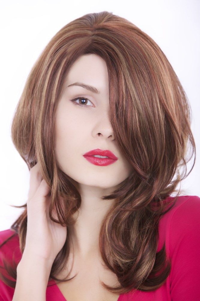 hochwertige Qualitätsperücken, Damen Perücke brünett gestuft Farbton: 33H130H27, Vorderansicht, WIG ME UP: Ihr Perücken Online Shop wellige Tressen-Perücke Braun lange Haare für Damen