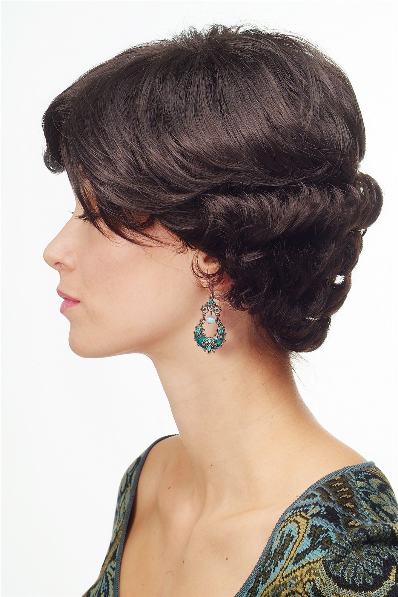 hochwertige Qualitätsperücken, Damenperücke kurz Wellig Braun Scheitel Modell: DW181, Ansicht 3, WIG ME UP: Ihr Perücken Online Shop wellige Tressen-Perücke Braun kurze Haare für Damen