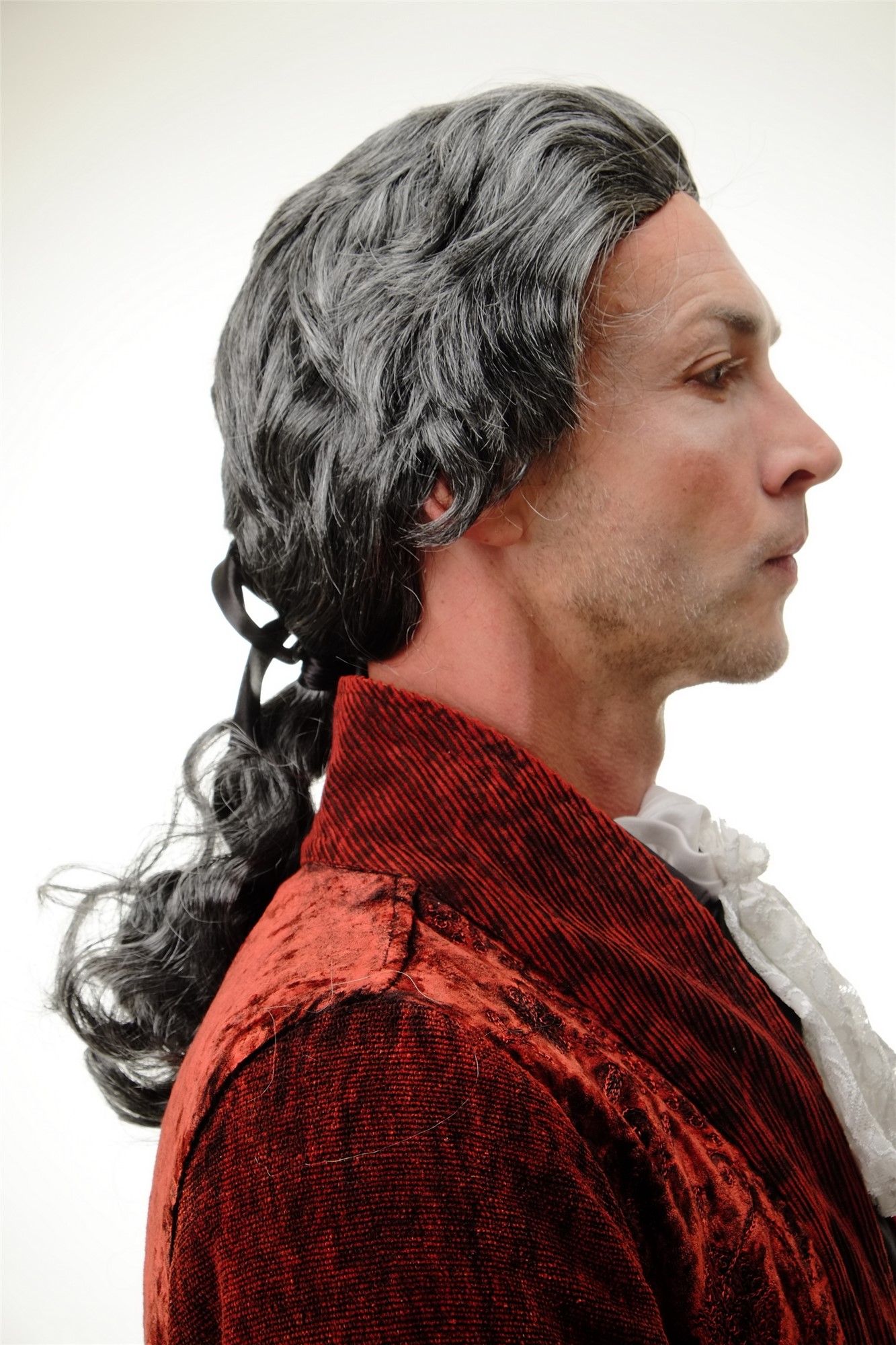 günstige Party Perücke, Herren Perücke Barock Edelmann Zopf grau 4287-P103-68, Ansicht 4, WIG ME UP: Ihr Perücken Online Shop wellige Party Perücke Grau schulterlange Haare für Herren