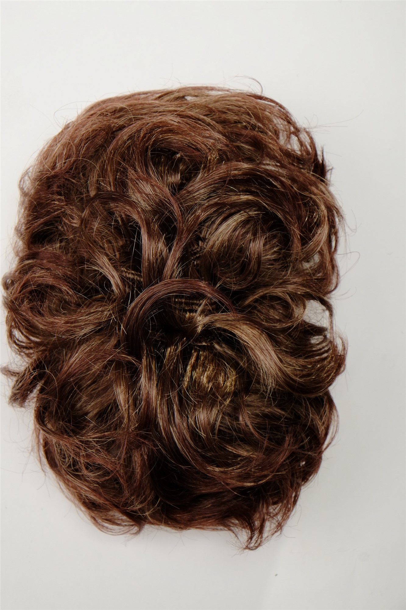 Dutt Locken Volumen Zopf kurz Braun Blond Mix Q0147-25T33, Ansicht 5, WIG ME UP: Ihr Perücken Online Shop lockiger Dutt Haarteil Blond-Braun-Mix