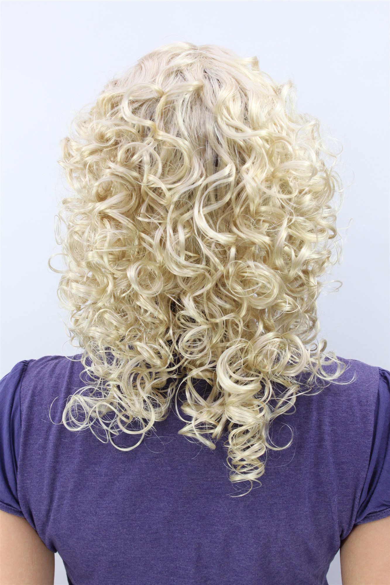 Quality Wigs, Ladies, Blonde, curled, shoulder-length