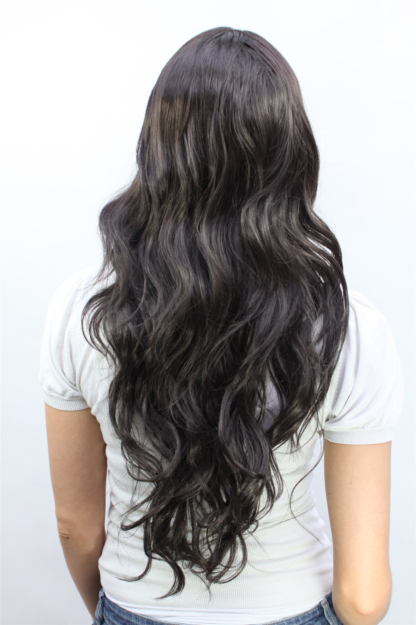 hochwertige Qualitätsperücken, Frauen Perücke dunkelbraun sehr lang gewellt 9317-4, Ansicht 4, WIG ME UP: Ihr Perücken Online Shop wellige Tressen-Perücke mit Kopfhaut-Imitat Braun lange Haare für Damen