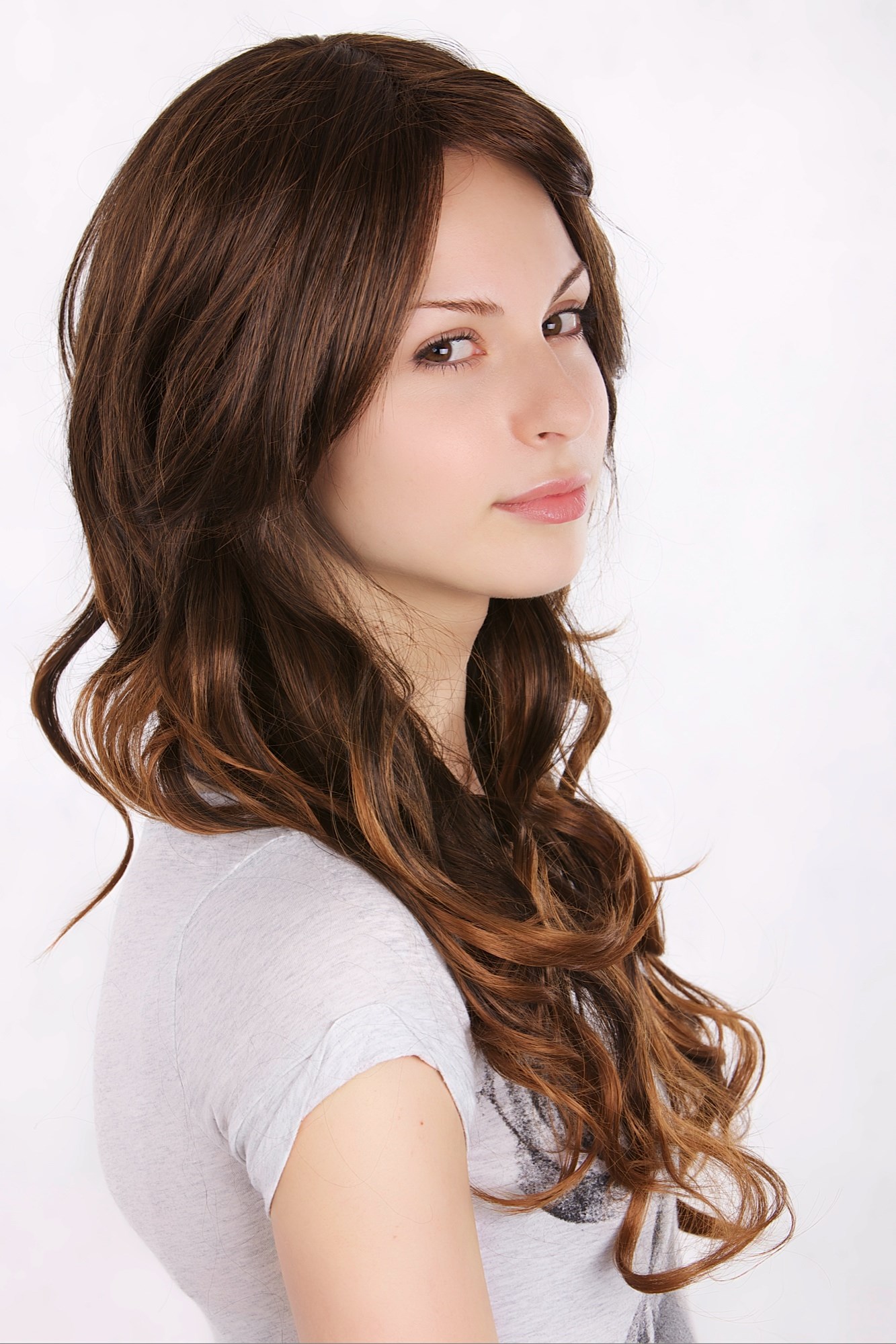 hochwertige Qualitätsperücken, Perücke brünett lange leicht gesträhnte Haare A25-2T30, Ansicht 3, WIG ME UP: Ihr Perücken Online Shop lockige Tressen-Perücke mit Kopfhaut-Imitat Braun lange Haare für Damen