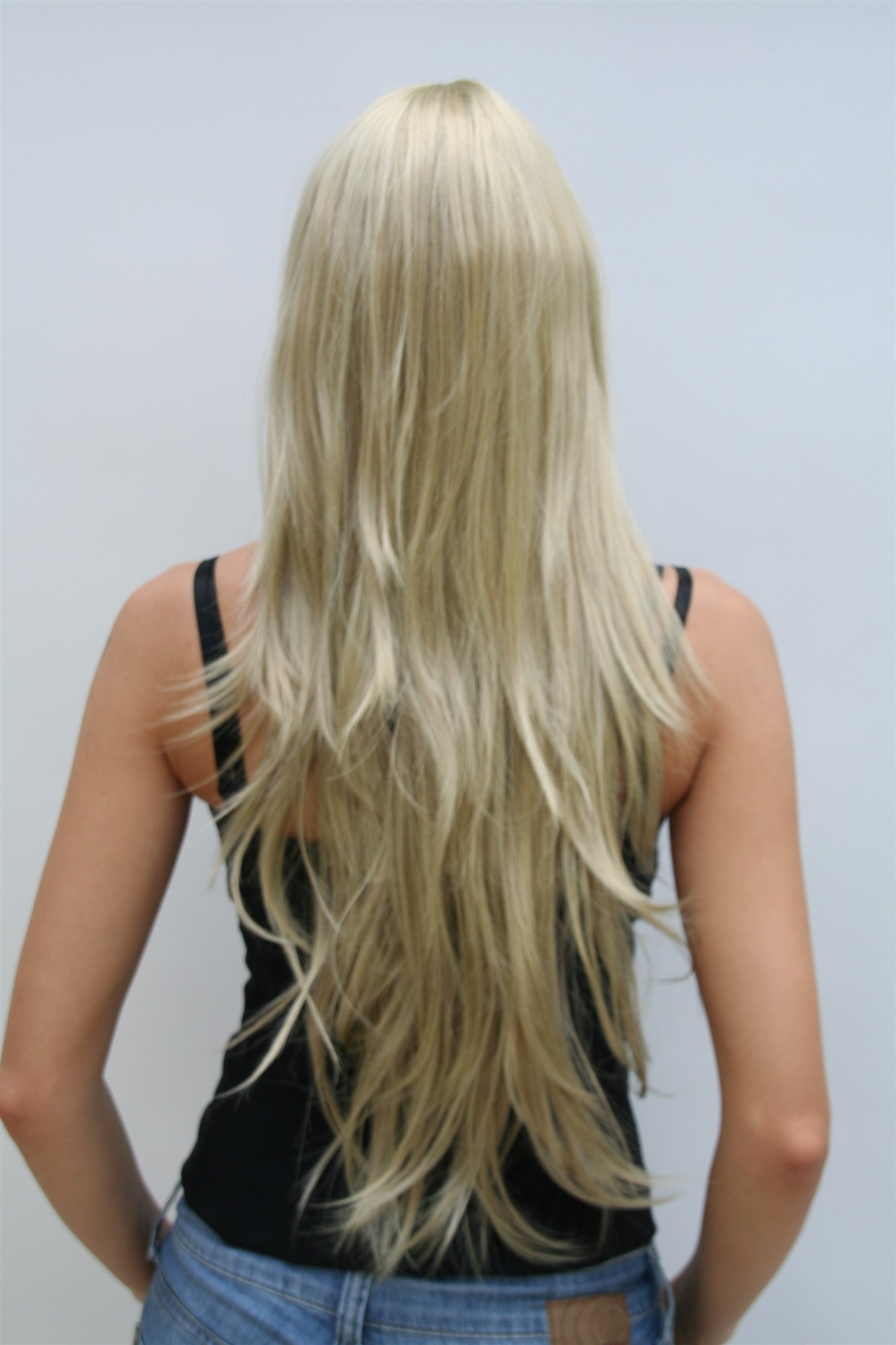 hochwertige Qualitätsperücken, Perücke sehr langes glattes gestuftes Haar Scheitel Blond-Aschblond-Mix 3110-234, Ansicht 3, WIG ME UP: Ihr Perücken Online Shop glatte Tressen-Perücke mit Kopfhaut-Imitat Goldblond-Hell-Aschblond-Mix sehr lange Haare für Damen