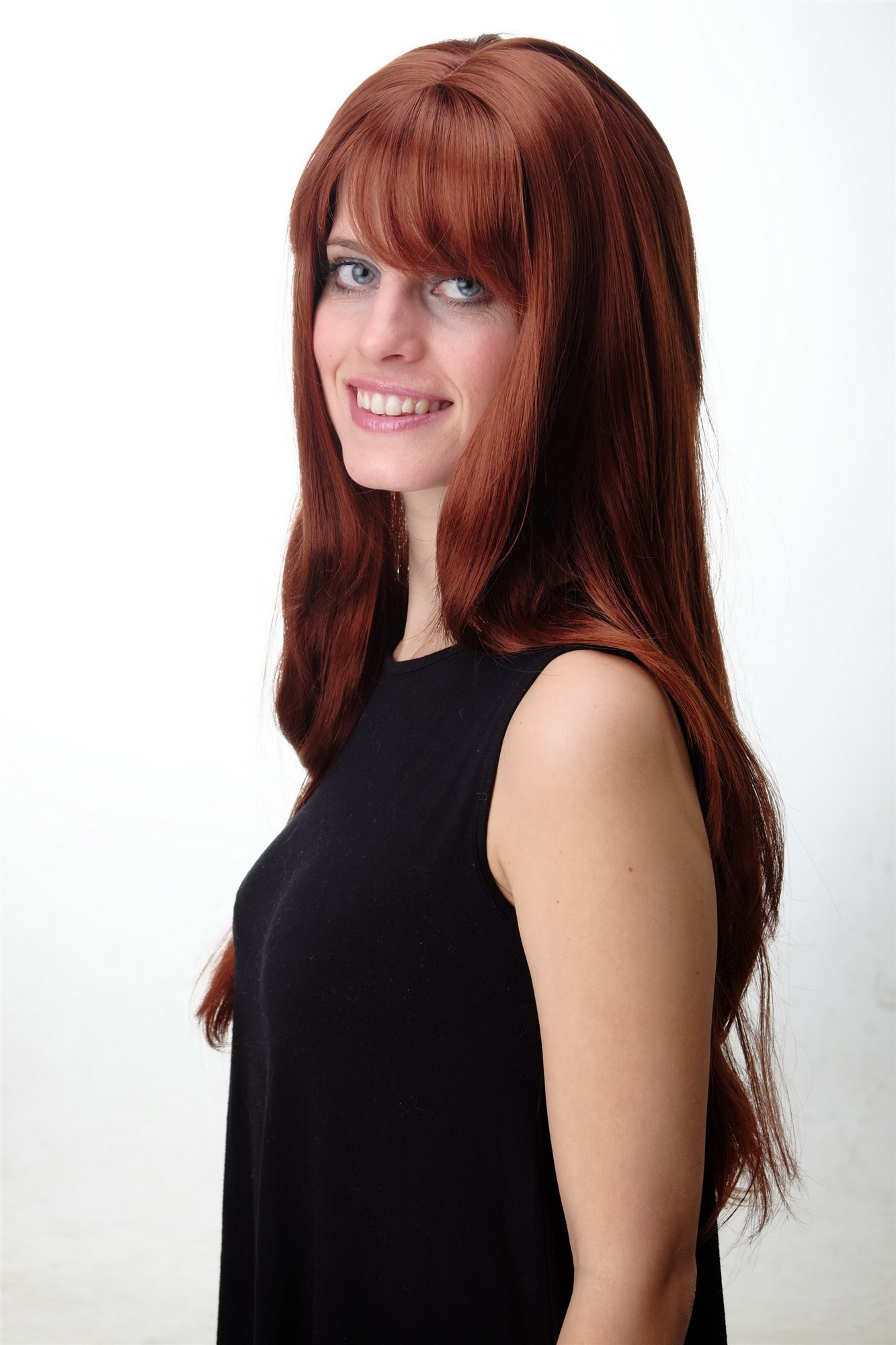 hochwertige Qualitätsperücken, Damen Perücke gestuft lang glatt Pony Rotbraun GFW09-130, Ansicht 2, WIG ME UP: Ihr Perücken Online Shop glatte Tressen-Perücke mit Kopfhaut-Imitat Rotbraun lange Haare für Damen