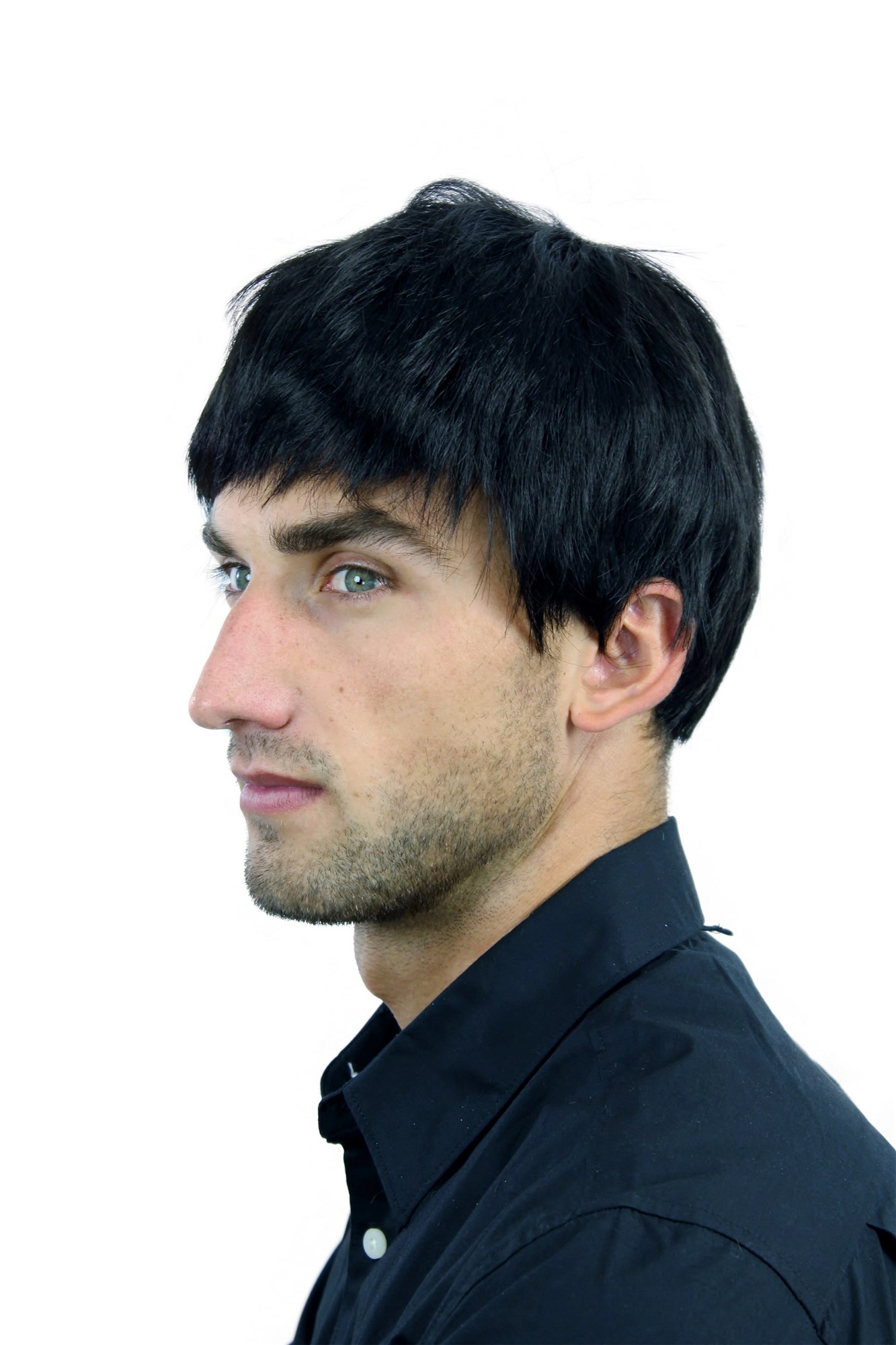 hochwertige Qualitätsperücken, Herren Perücke kurze schwarze glatte Haare K-006-1B, Ansicht 5, WIG ME UP: Ihr Perücken Online Shop glatte Tressen-Perücke Samtschwarz kurze Haare für Herren