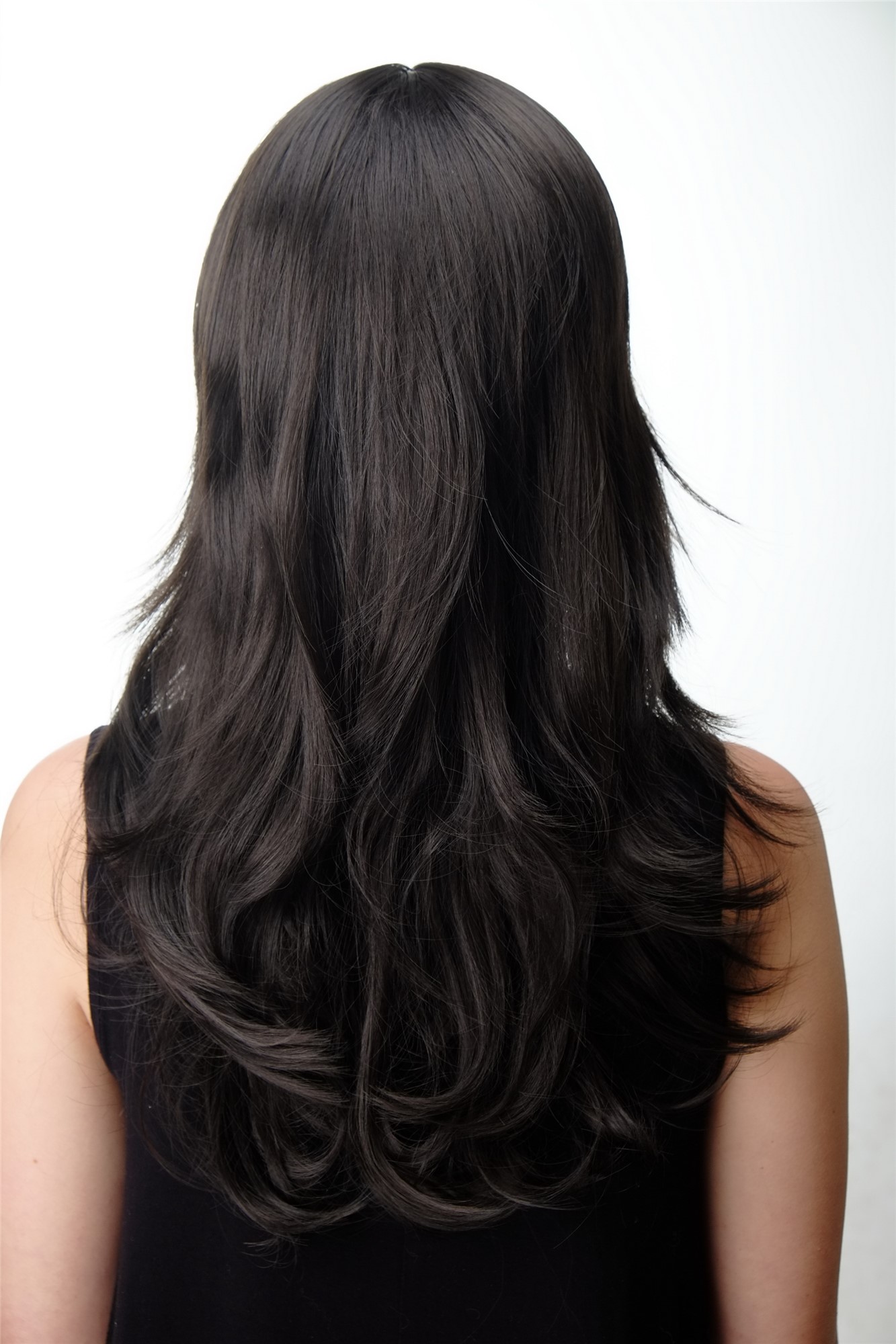 hochwertige Qualitätsperücken, Perücke lang leicht wellig Pony Dunkelbraun GFW242-4, Ansicht 4, WIG ME UP: Ihr Perücken Online Shop wellige Tressen-Perücke mit Kopfhaut-Imitat Dunkelbraun lange Haare für Damen