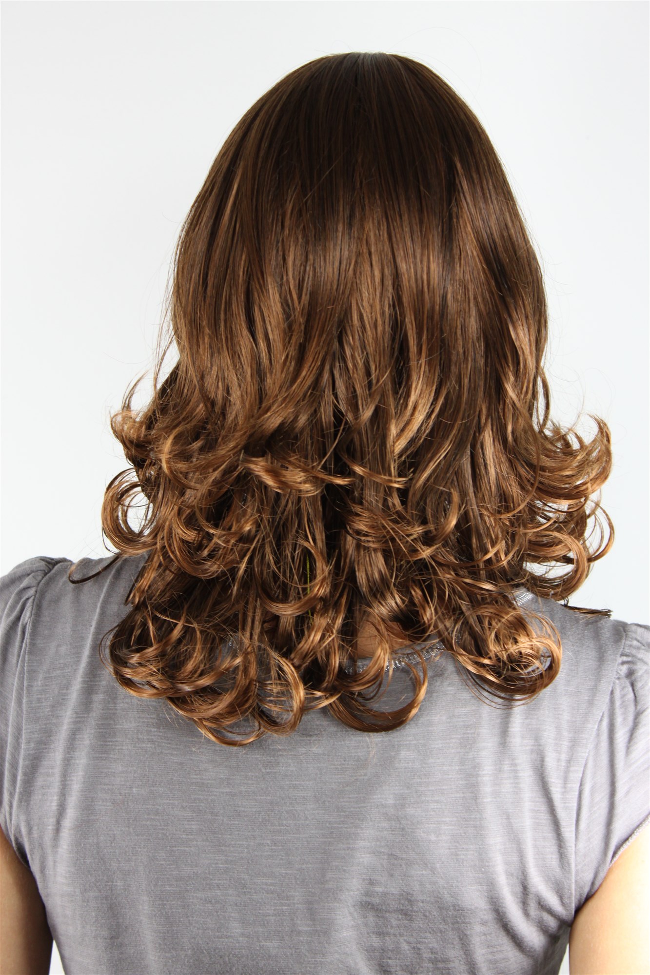 hochwertige Qualitätsperücken, Damen Perücke braun halblange Haare mit gewellten Spitzen 3019-2T30, Ansicht 3, WIG ME UP: Ihr Perücken Online Shop wellige Tressen-Perücke mit Kopfhaut-Imitat Schwarzbraun-Kupferbraun schulterlange Haare für Damen