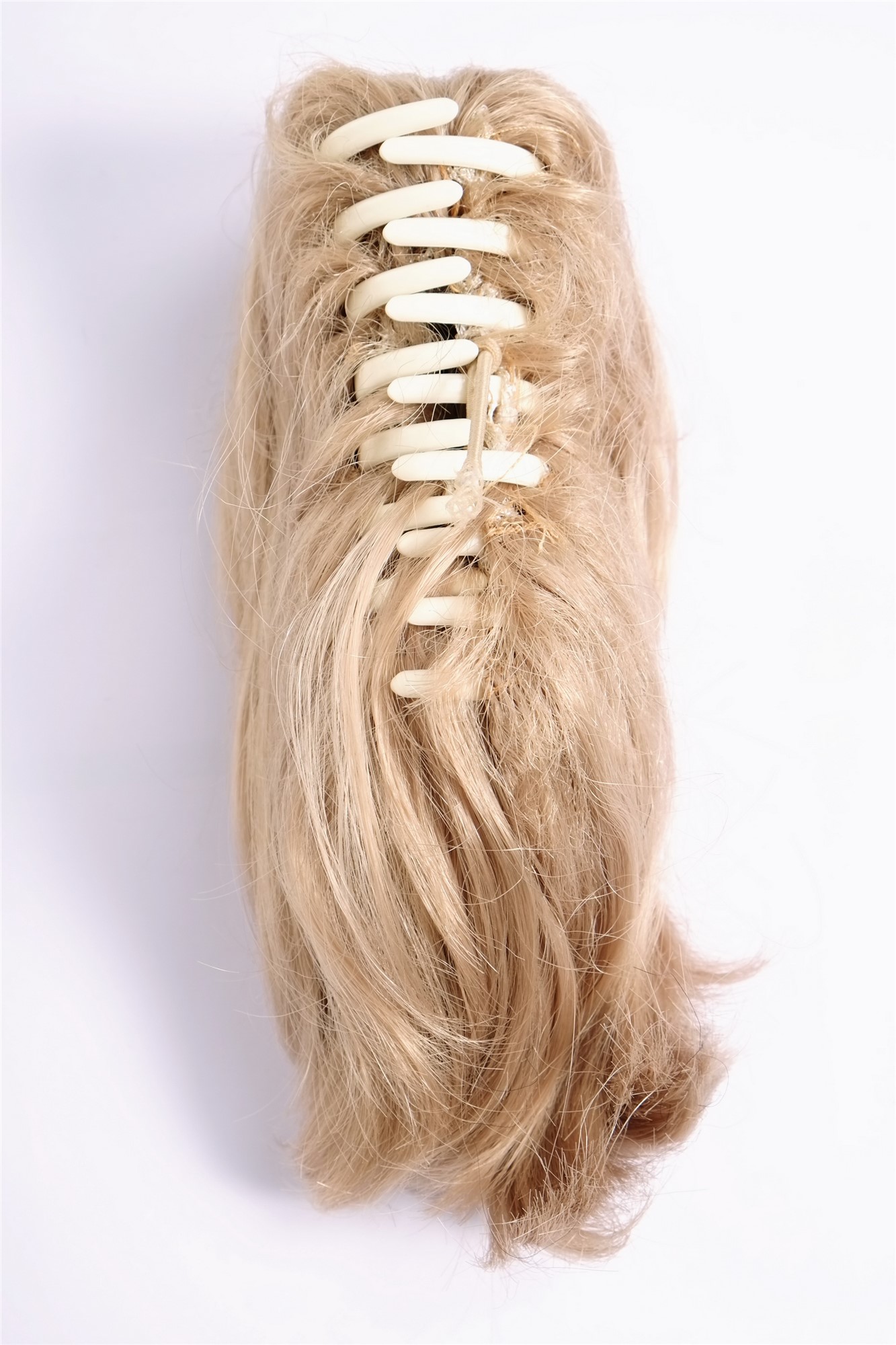 hochwertiges Haarteil Hellblond kurz wild Befestigung mit Butterfly-Klammer Modell: T6545, Ansicht 4, WIG ME UP: Ihr Perücken Online Shop glattes Zopf-Haarteil Goldblond 20 cm lang