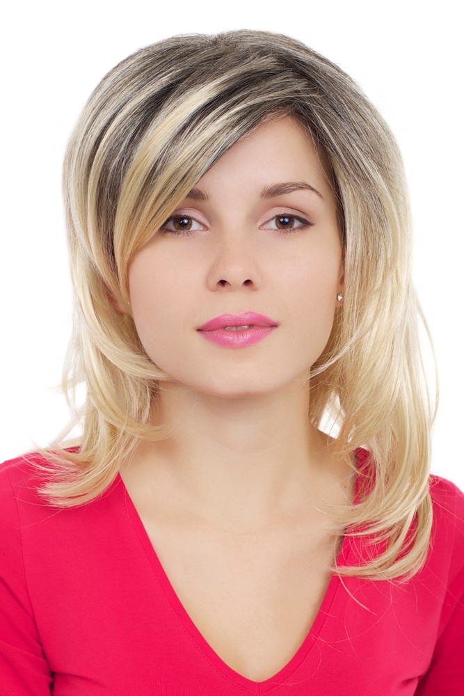 hochwertige Qualitätsperücken, Perücke schwarz-blond Scheitel Farbton: 24BR6, Vorderansicht, WIG ME UP: Ihr Perücken Online Shop wellige Tressen-Perücke Blond schulterlange Haare für Damen