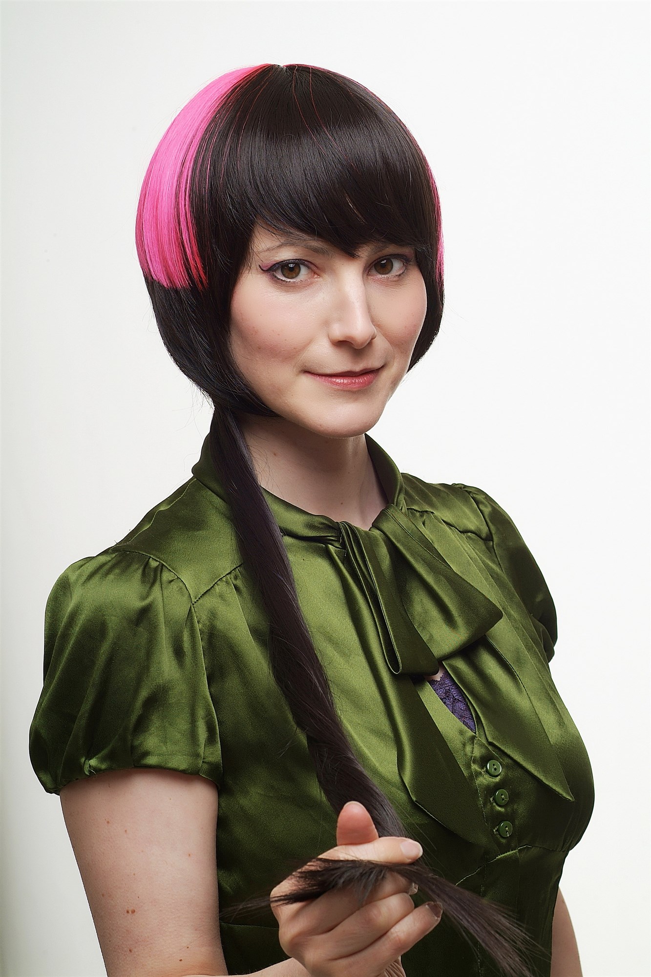 hochwertige Qualitätsperücken, Perücke Bob hinten lang dunkelbraun pink SA039-4/TF2313, Ansicht 3, WIG ME UP: Ihr Perücken Online Shop glatte Tressen-Perücke mit Kopfhaut-Imitat dunkelbraun sehr lange Haare für Damen