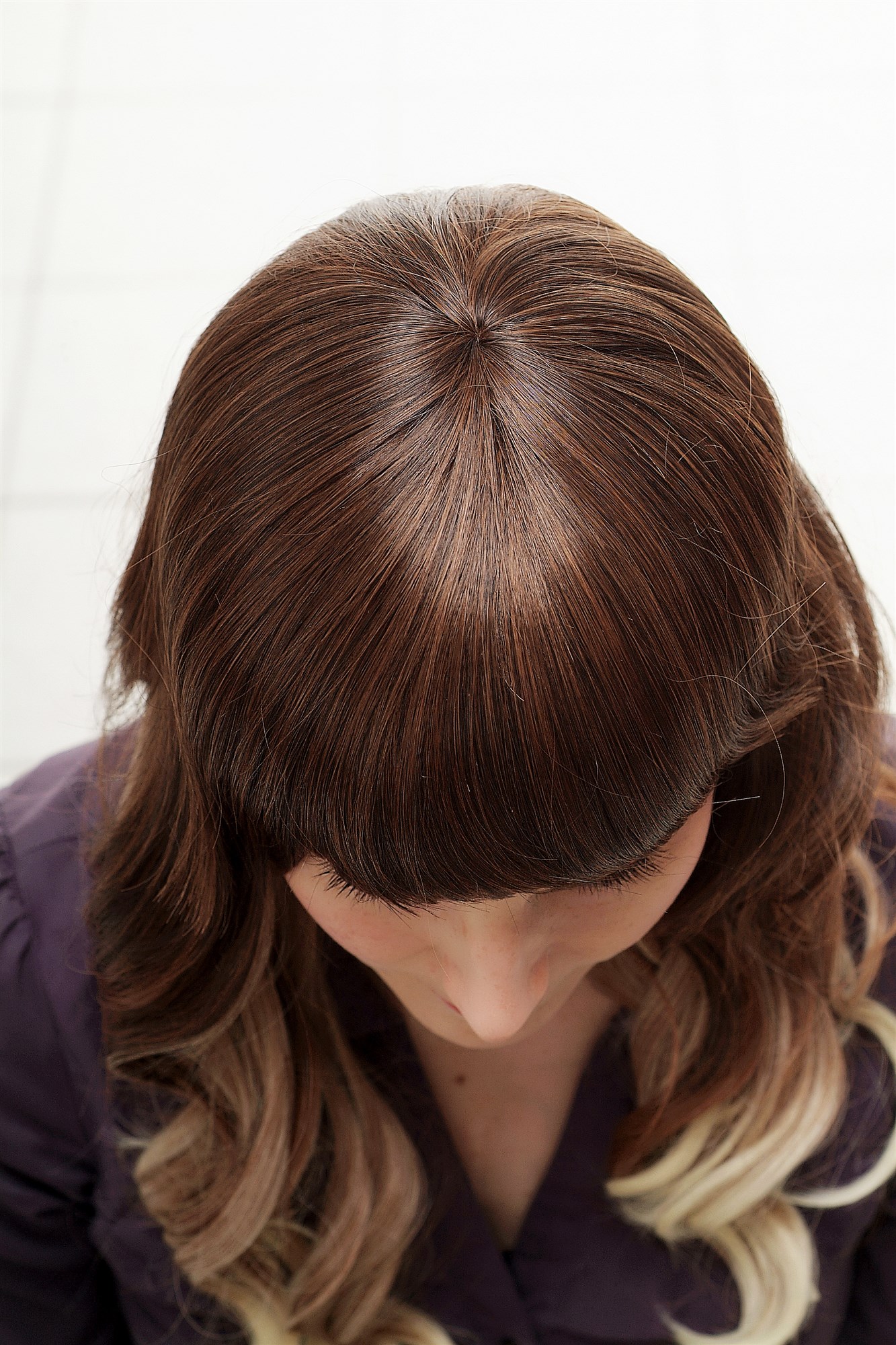 hochwertige Qualitätsperücken, Perücke Ombre Vierfarbig Braun Hellblond SA060-30T613-H6T30, Ansicht 5, WIG ME UP: Ihr Perücken Online Shop wellige Tressen-Perücke mit Kopfhaut-Imitat Braun-Blond-Mix lange Haare für Damen