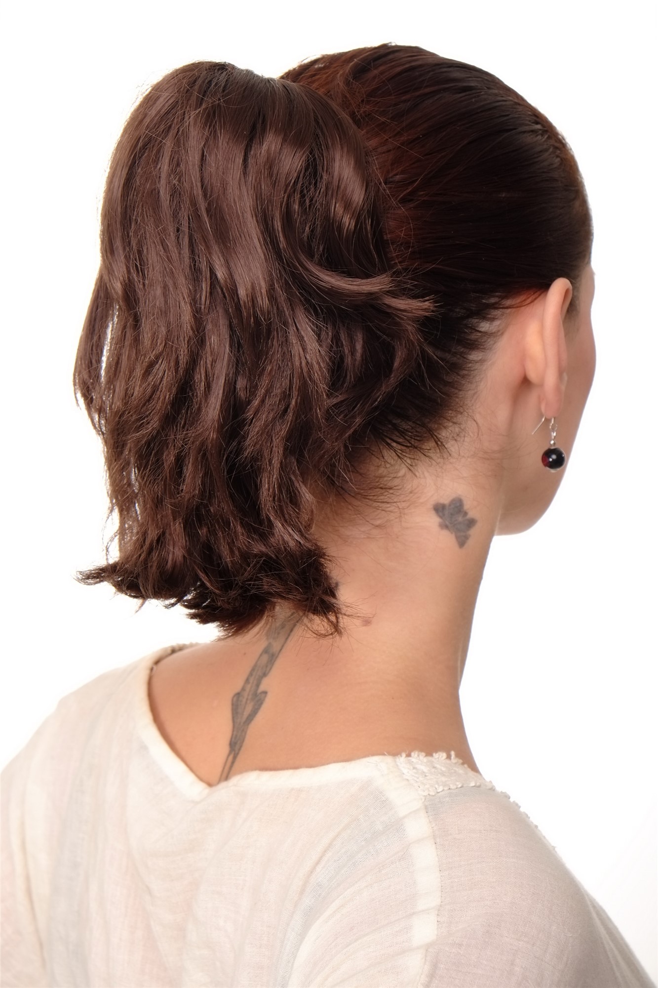 hochwertiges Haarteil Mittel-Aschbraun kurz wild Befestigung mit Butterfly-Klammer Modell: T6545, Vorderansicht, WIG ME UP: Ihr Perücken Online Shop glattes Zopf-Haarteil Mittel-Aschbraun 20 cm lang
