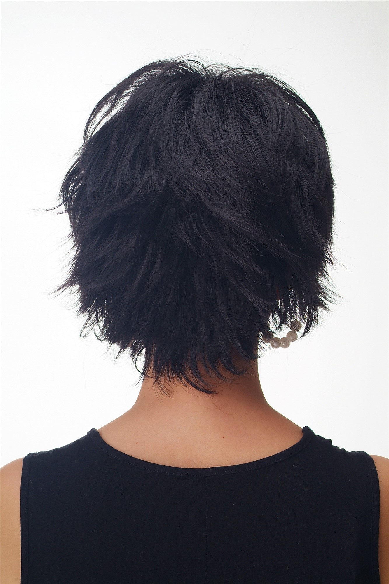 hochwertige Qualitätsperücken, Perücke kurz wild voluminös schwarz GFW1843-1B, Ansicht 4, WIG ME UP: Ihr Perücken Online Shop wellige Tressen-Perücke Samtschwarz kurze Haare für Unisex