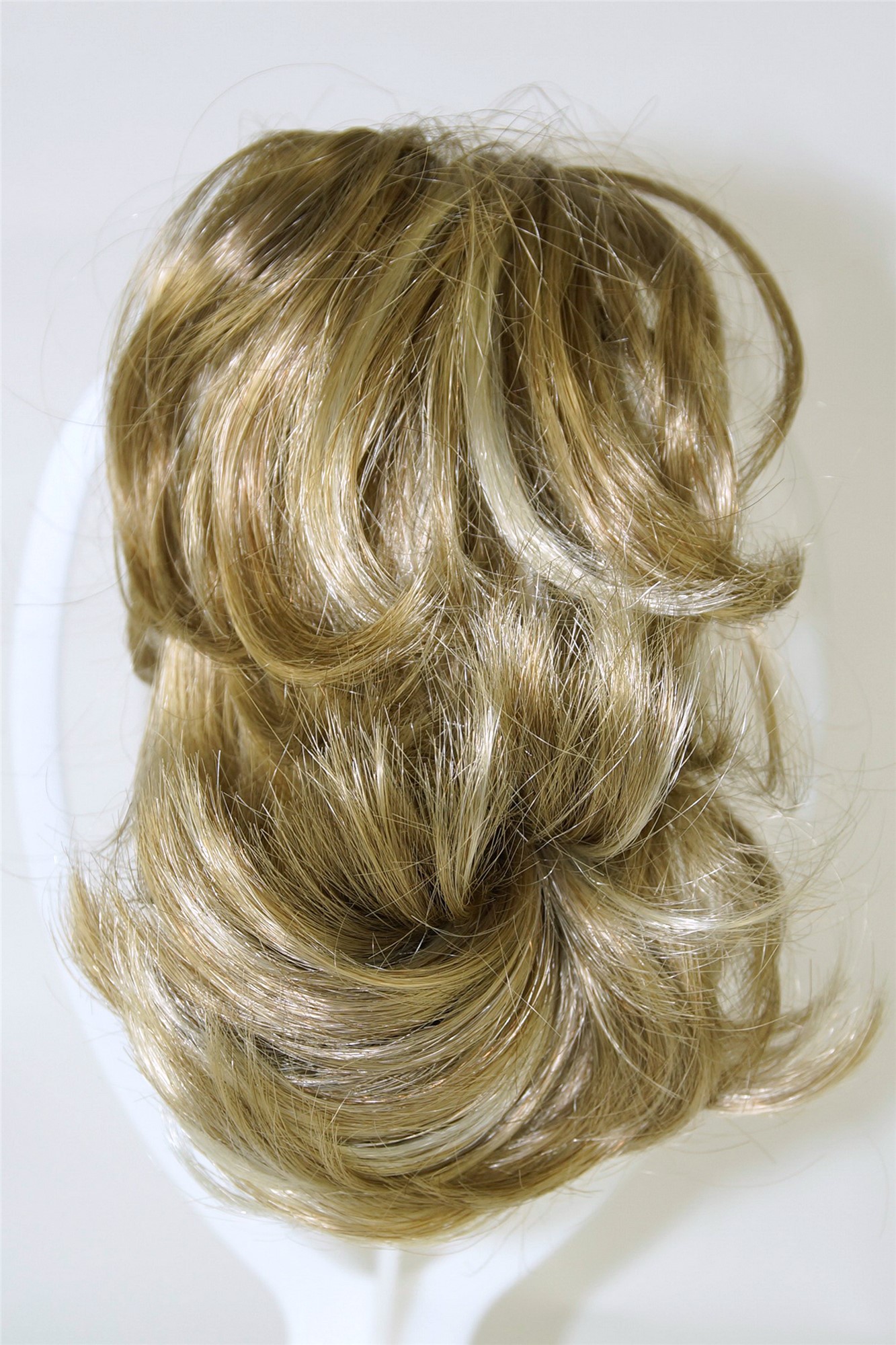 Ponytails, blond mix, curled, short