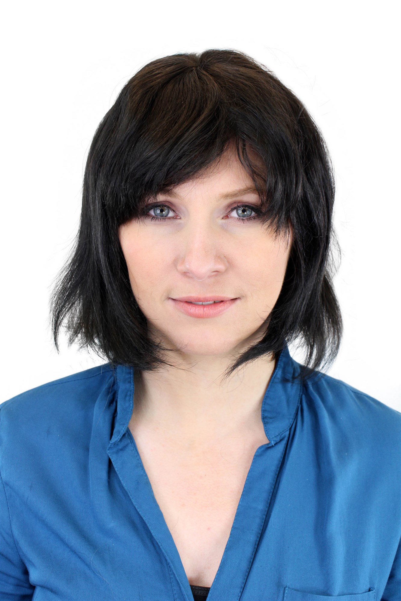 hochwertige Qualitätsperücken, Echthaarperücke Schulterlang Schwarz 81095QHH-2, Vorderansicht, WIG ME UP: Ihr Perücken Online Shop glatte Tressen-Perücke mit Kopfhaut-Imitat 100% Echthaar Schwarzbraun kurze Haare für Damen