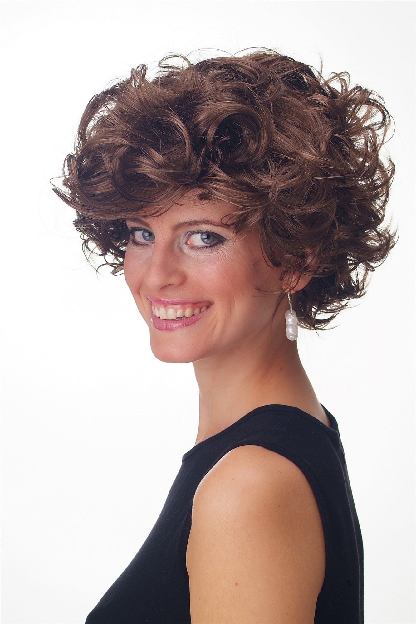 hochwertige Qualitätsperücken, Perücke kurz wild Locken Braun Goldbraun GFW963-10, Ansicht 2, WIG ME UP: Ihr Perücken Online Shop lockige Tressen-Perücke Goldbraun kurze Haare für Unisex