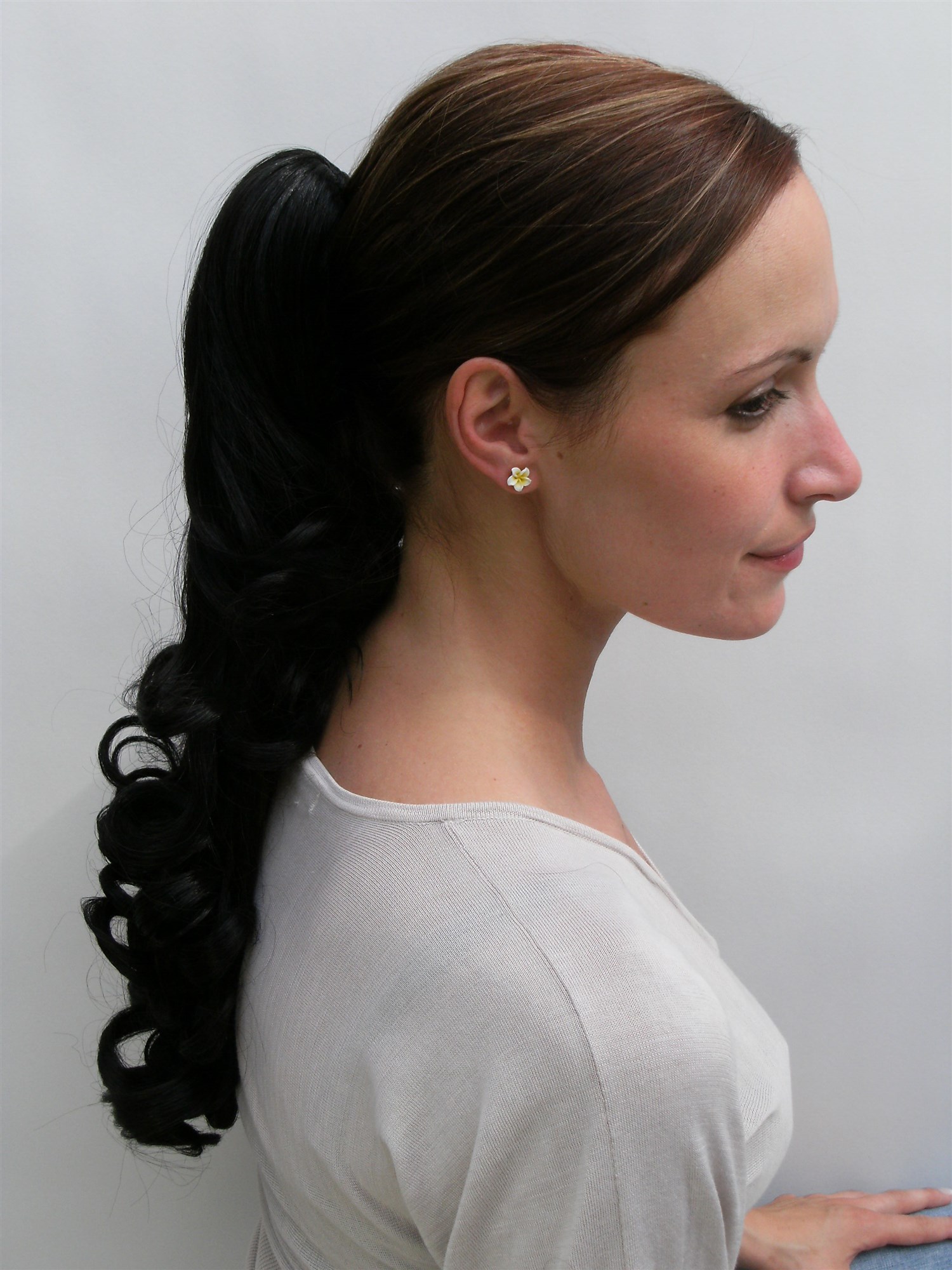 hochwertiges Haarteil/Zopf schwarz gelockt Befestigung mit Butterflyklammer NC-19-2, Ansicht 2, WIG ME UP: Ihr Perücken Online Shop lockiges Zopf-Haarteil Schwarzbraun 45 cm lang