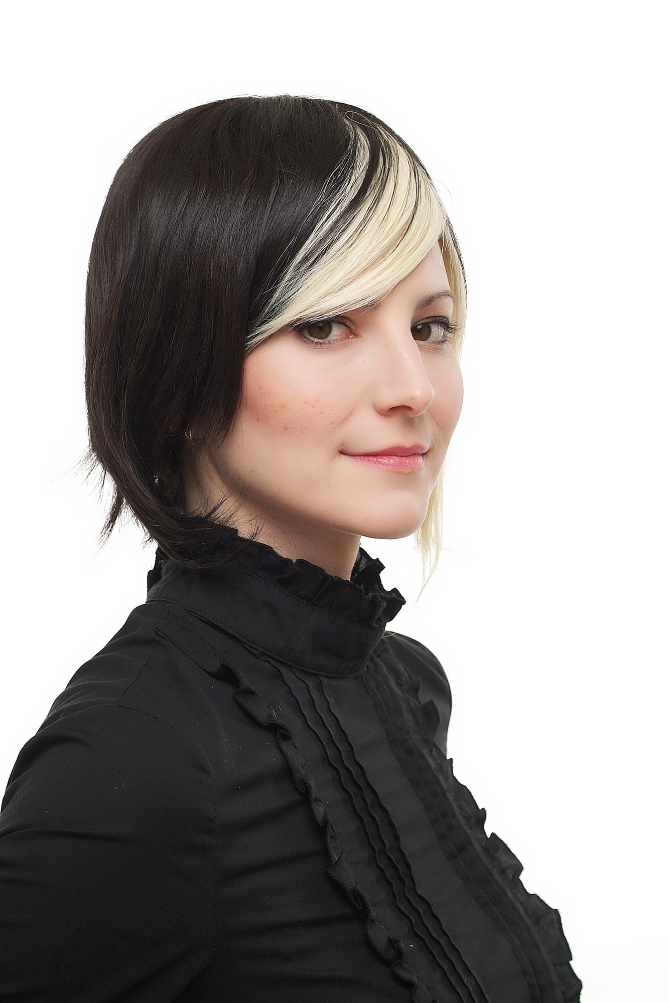 hochwertige Qualitätsperücken, Damen Perücke Zweifarbig Braun-Blond Mittelscheitel kurz 1241-05/002, Ansicht 2, WIG ME UP: Ihr Perücken Online Shop glatte Tressen-Perücke mit Kopfhaut-Imitat braun-blond kurze Haare für Damen