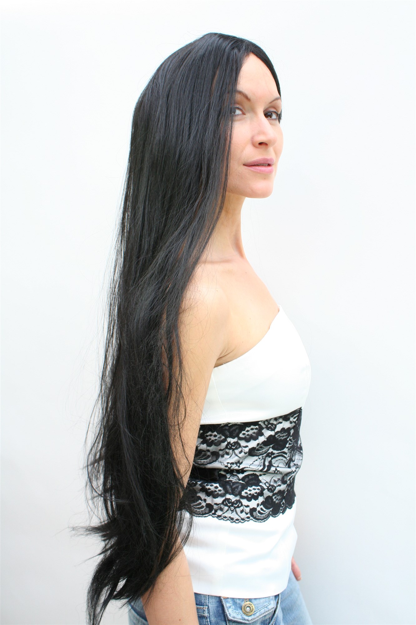 günstige Party Perücke, Karneval: Superlange schwarze Perücke mit Mittelscheitel TH46, Ansicht 2, WIG ME UP: Ihr Perücken Online Shop glatte Party Perücke Schwarz sehr lange Haare für Damen