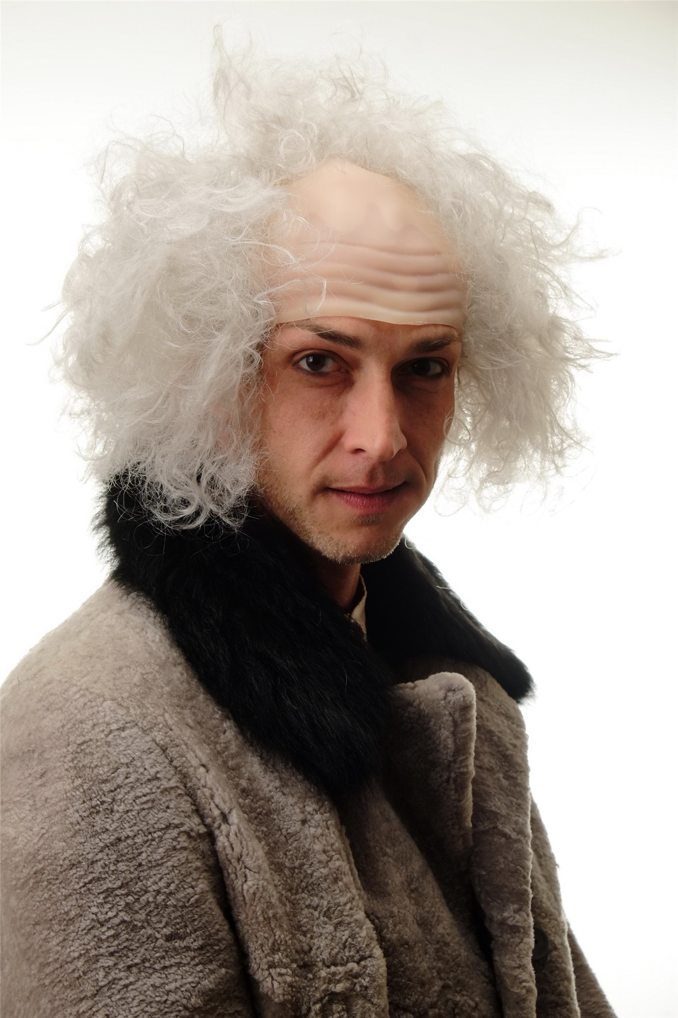 günstige Party Perücke, Perücke Halbglatze Alter Opa Professor grau 3893-P68A, Ansicht 3, WIG ME UP: Ihr Perücken Online Shop wellige Party Perücke Grau kurze Haare für Herren