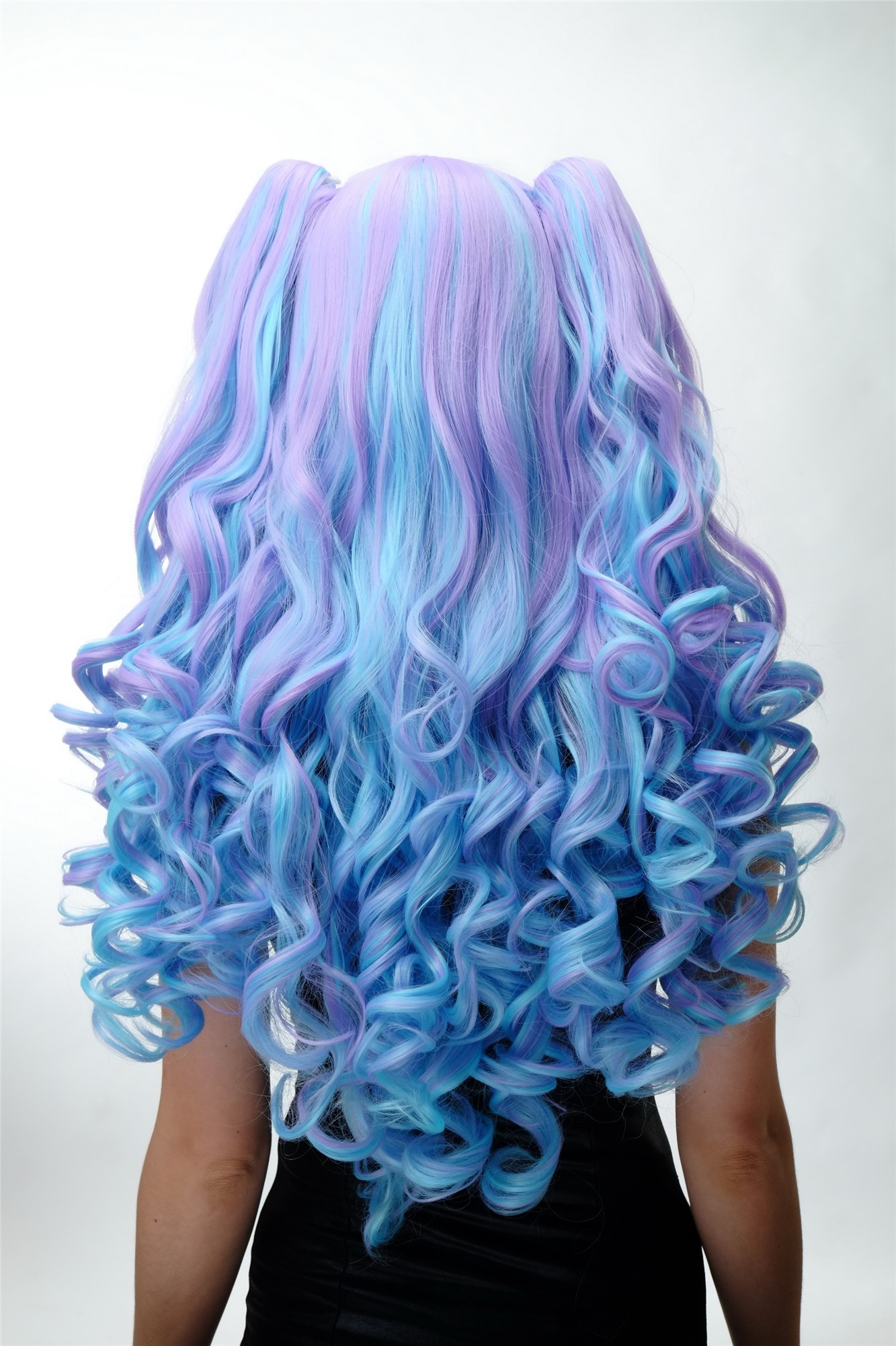 hochwertige Qualitätsperücken, Perücke Cosplay Lang Zöpfe Blau Lila YZF-7092L+A, Ansicht 2, WIG ME UP: Ihr Perücken Online Shop lockige Tressen-Perücke mit Kopfhaut-Imitat Blau-Lila-Mix sehr lange Haare für Damen