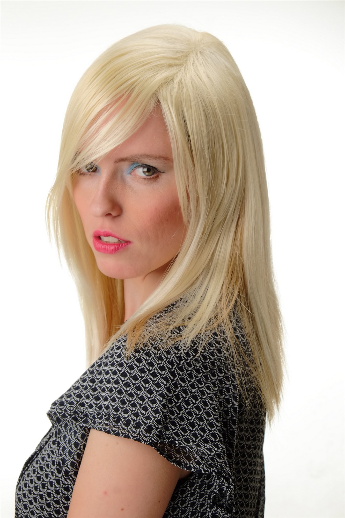 hochwertige Qualitätsperücken, Damenperücke Glatt Pony Hellblond Blond GFW2472-LG26+613, Ansicht 2, WIG ME UP: Ihr Perücken Online Shop glatte Tressen-Perücke Hellblond-Goldblond-Mix schulterlange Haare für Damen