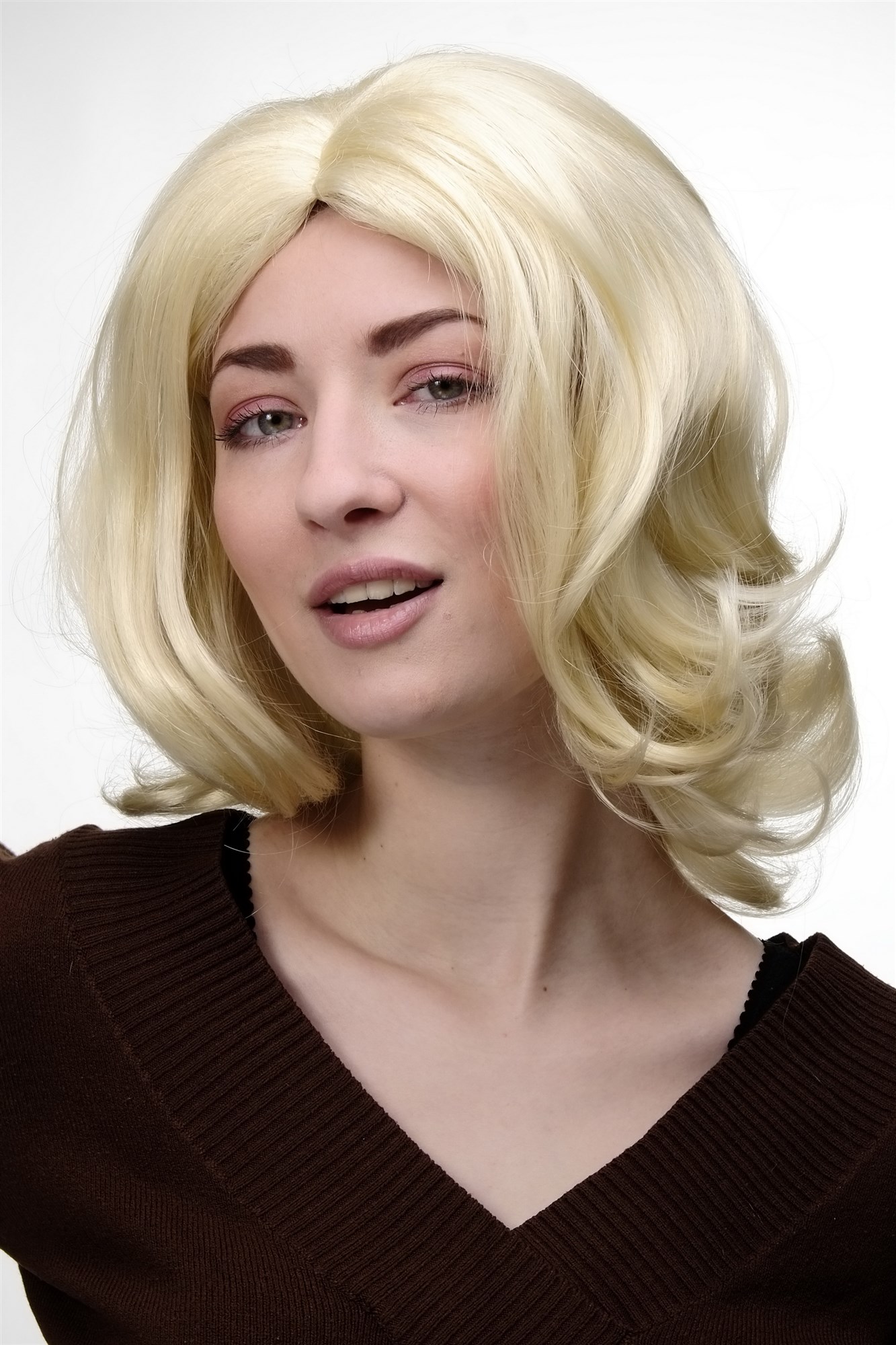 hochwertige Qualitätsperücken, Perücke Hellblond Mittelscheitel GFW1644-613, Ansicht 2, WIG ME UP: Ihr Perücken Online Shop wellige Tressen-Perücke mit Kopfhaut-Imitat Platinblond schulterlange Haare für Damen