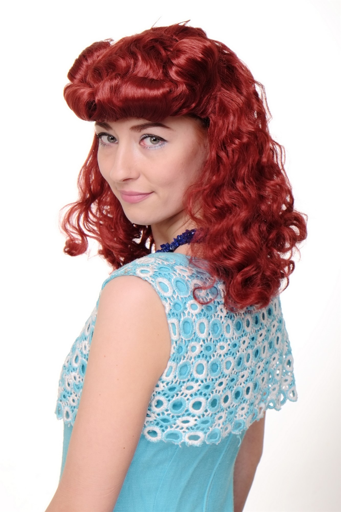 günstige Party Perücke, Perücke Scarlett Rockabilly 50er Rot Modell: WIG018, Ansicht 4, WIG ME UP: Ihr Perücken Online Shop wellige Party Perücke Rot schulterlange Haare für Damen