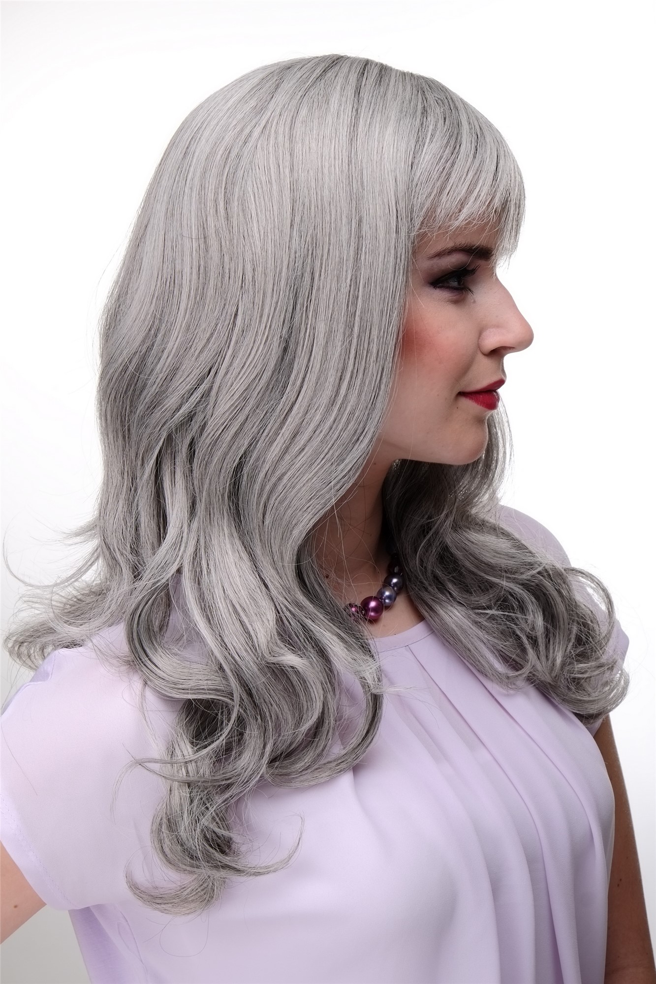 hochwertige Qualitätsperücken, Elegante Damen Perücke lange lockige Haare Pony Grau Hellgrau-Mix 3001-51, Ansicht 3, WIG ME UP: Ihr Perücken Online Shop wellige Tressen-Perücke mit Kopfhaut-Imitat Grau lange Haare für Damen