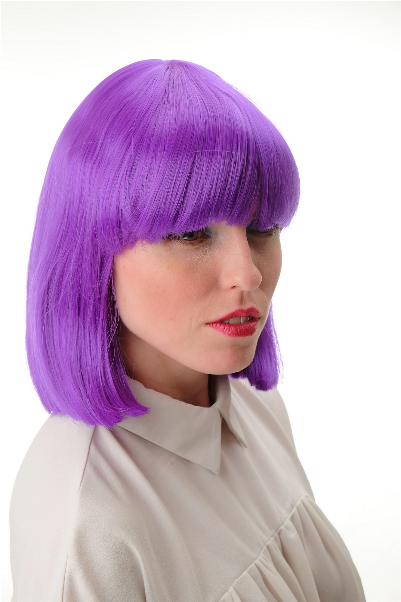 hochwertige Qualitätsperücken, Perücke Longbob Bob Pony Lila GFW673-F11, Ansicht 3, WIG ME UP: Ihr Perücken Online Shop glatte Tressen-Perücke mit Kopfhaut-Imitat Lila kurze Haare für Damen