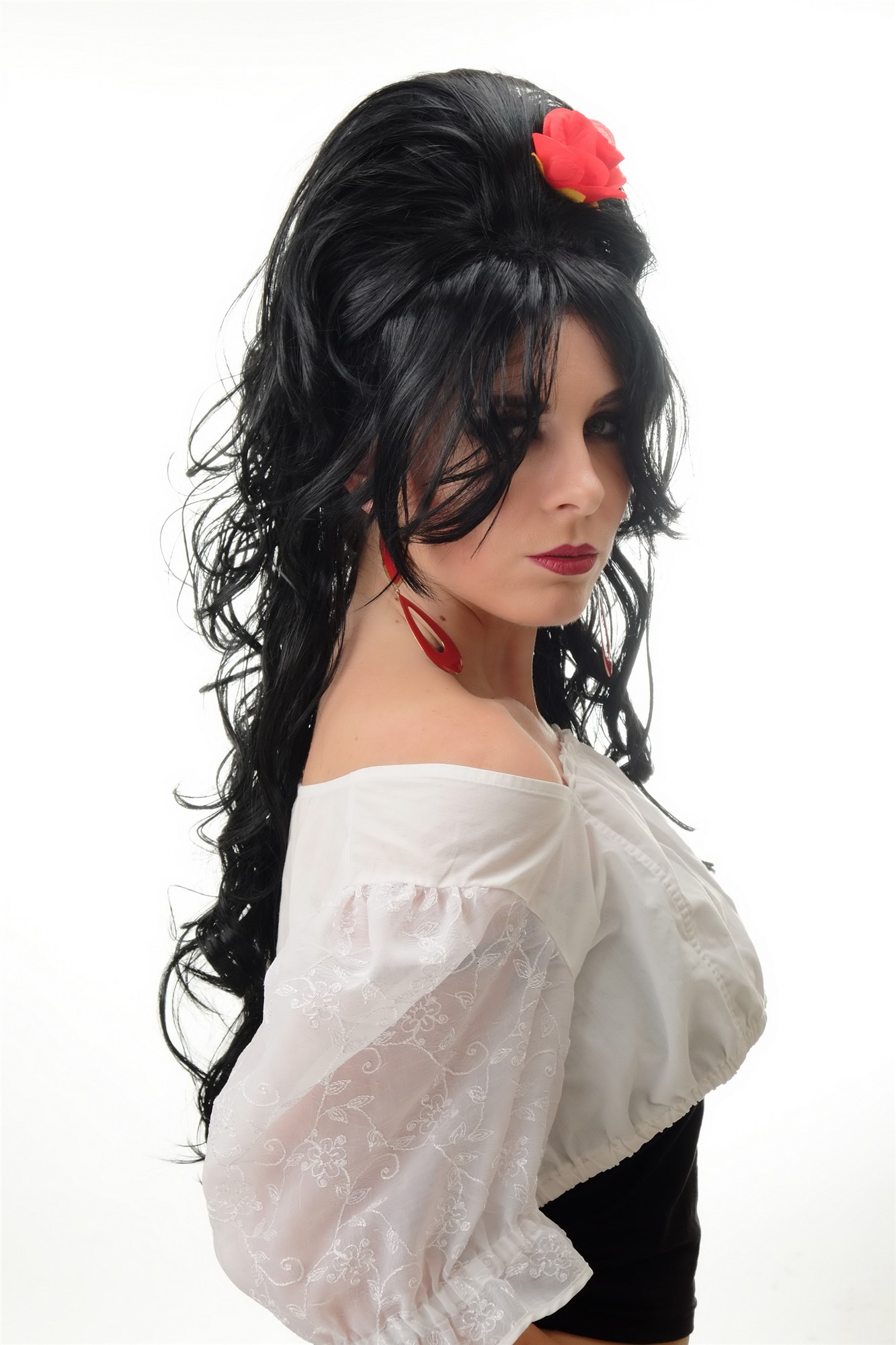 günstige Party Perücke, Perücke Spanierin Beehive Schwarz mit roter Rose PT0025-P103, Ansicht 3, WIG ME UP: Ihr Perücken Online Shop lockige Party Perücke Schwarz lange Haare für Damen