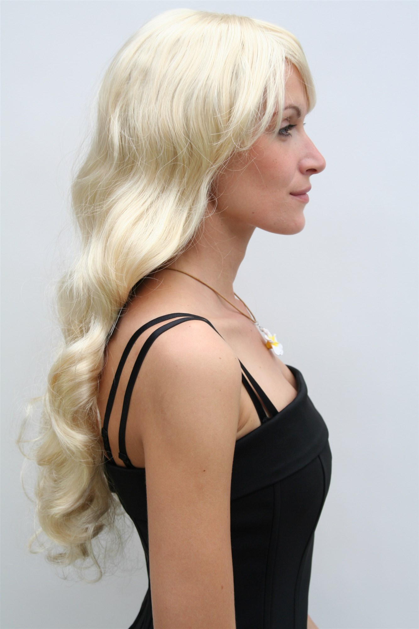hochwertige Qualitätsperücken, Damen Perücke Hollywood Diva hellblond 9255-88E, Ansicht 2, WIG ME UP: Ihr Perücken Online Shop wellige Tressen-Perücke mit Kopfhaut-Imitat Gold-Lichtblond lange Haare für Damen