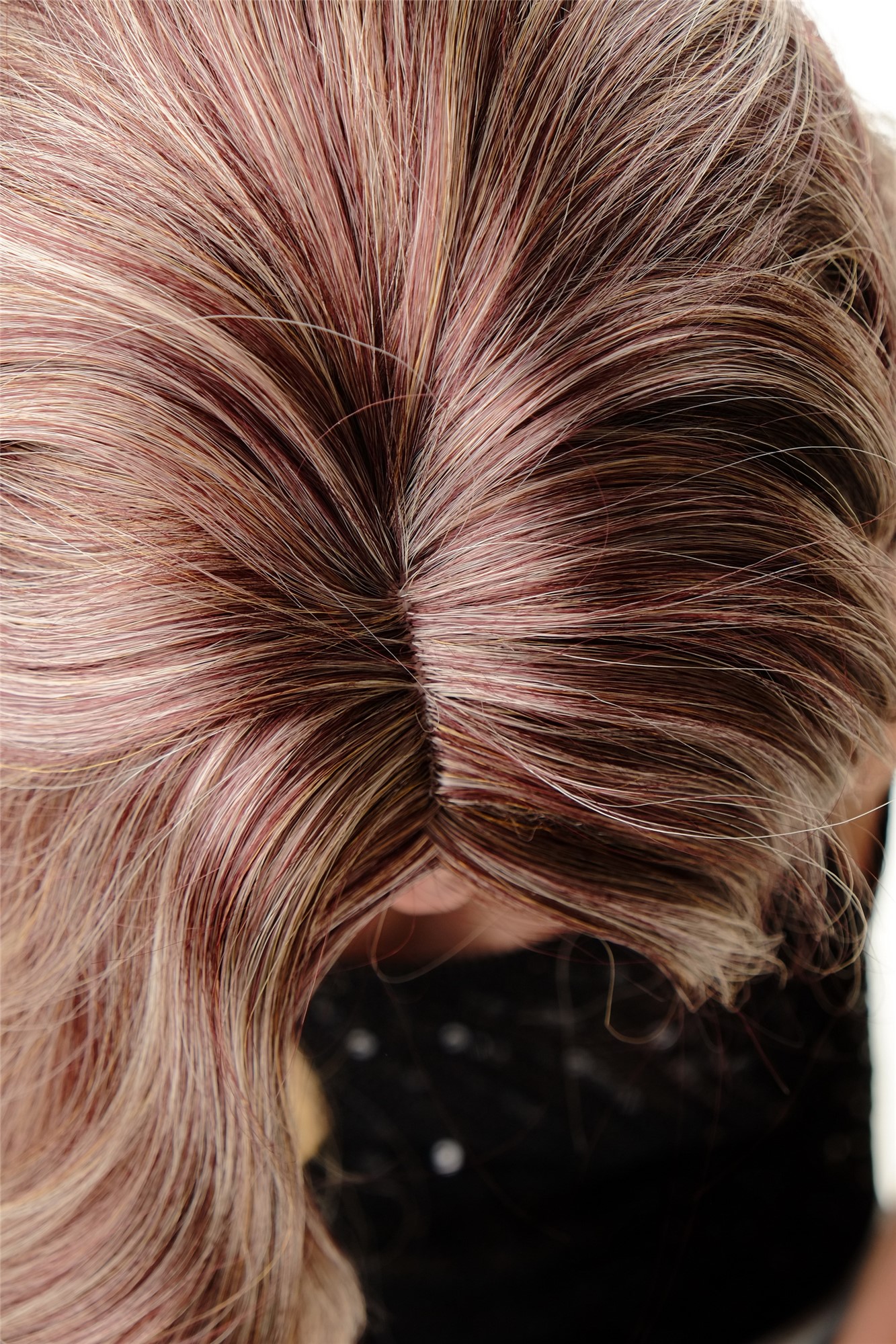 hochwertige Qualitätsperücken, Perücke Mittelscheitel braun lichtblonde gelockte Spitzen GFW2471-99JT613E, Ansicht 4, WIG ME UP: Ihr Perücken Online Shop lockige Tressen-Perücke mit Kopfhaut-Imitat Rotbraun-Lichtblond-Mix schulterlange Haare für Damen