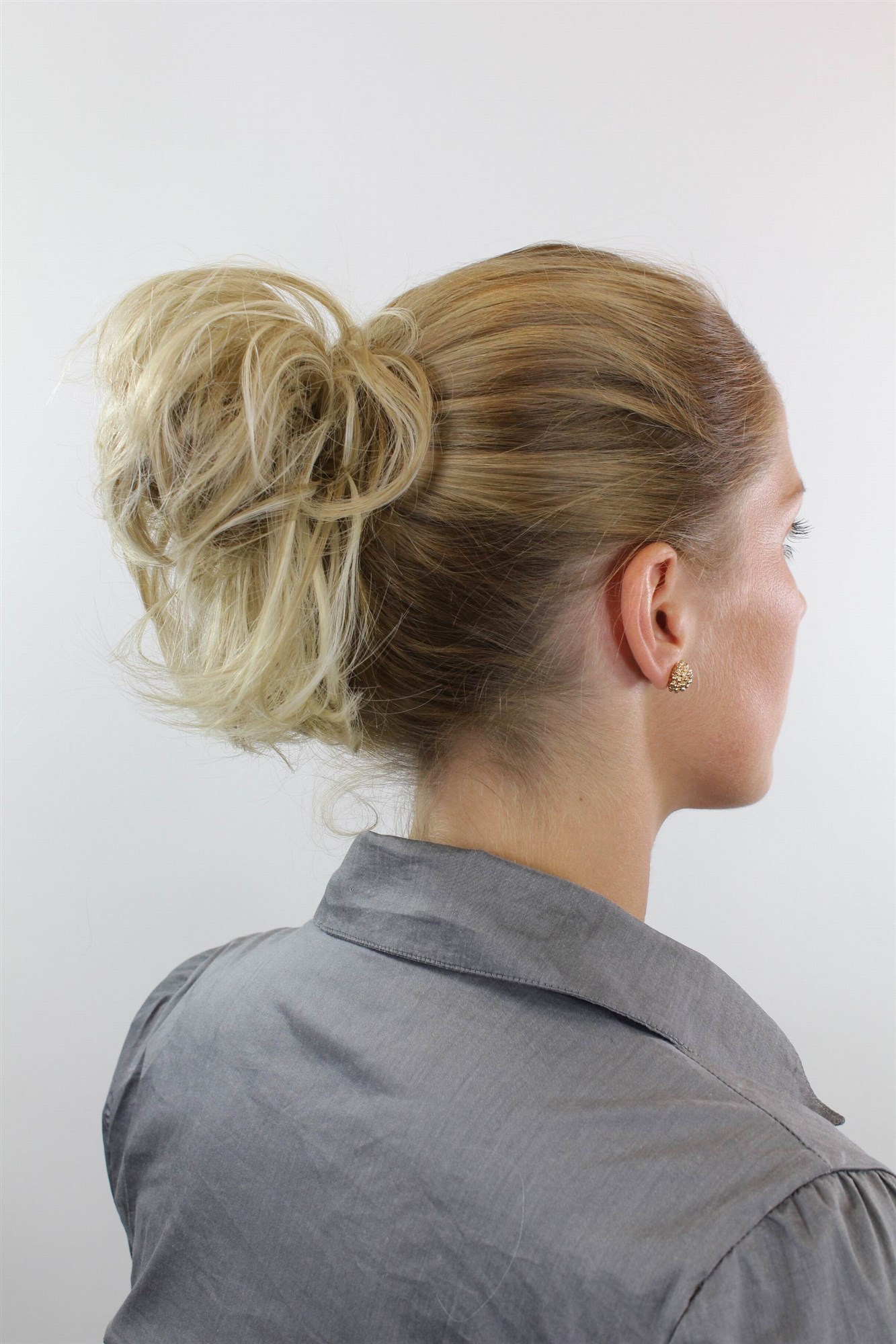 Scrunchie, blond mix, curled, short