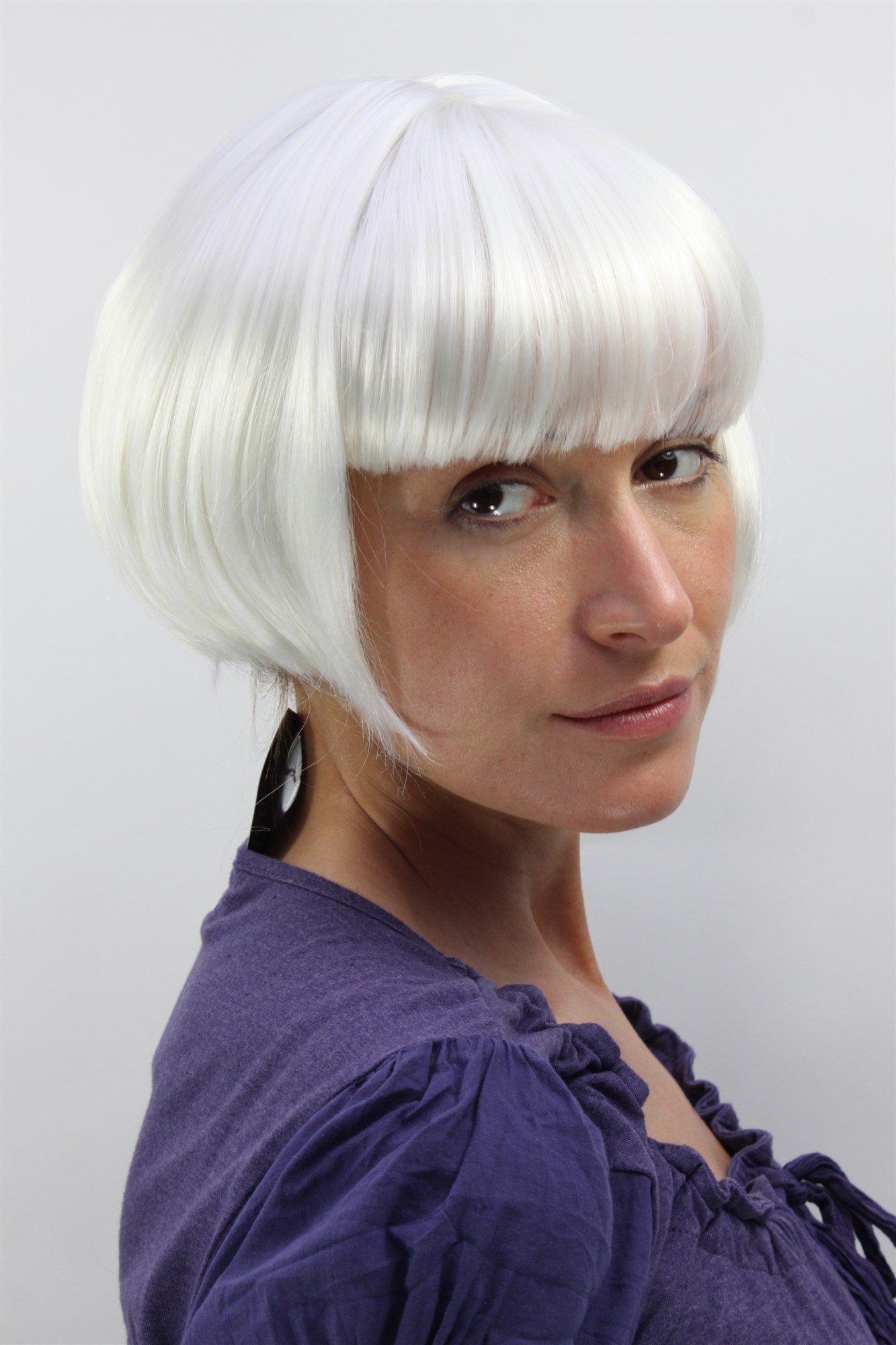 hochwertige Qualitätsperücken, Perücke Damen französischer Page weißblond weiß 7804-B80, Ansicht 2, WIG ME UP: Ihr Perücken Online Shop glatte Tressen-Perücke mit Kopfhaut-Imitat Hellblond kurze Haare für Damen